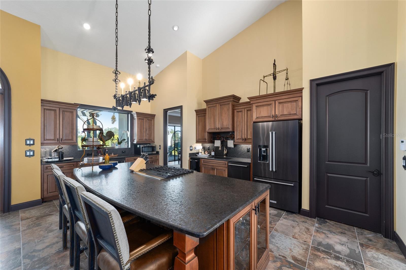 CHEROKEE RIVER RANCH ESTATE - Farm