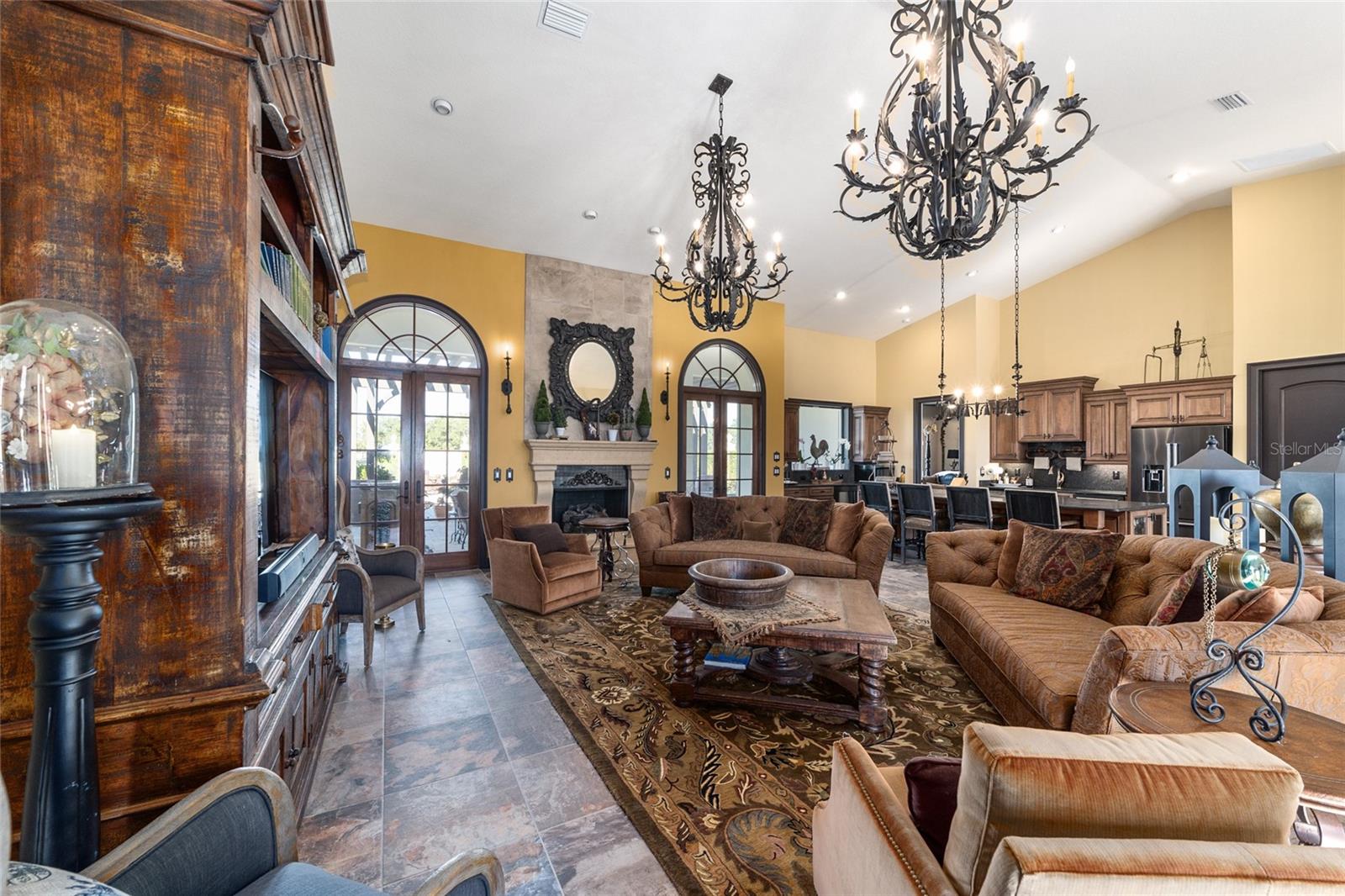 CHEROKEE RIVER RANCH ESTATE - Farm