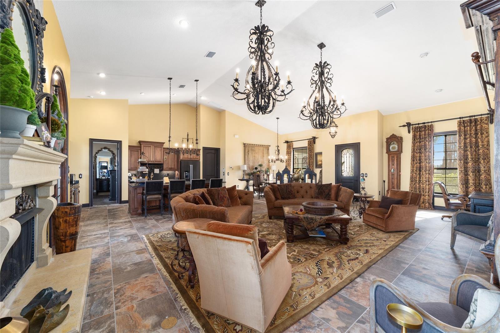 CHEROKEE RIVER RANCH ESTATE - Farm