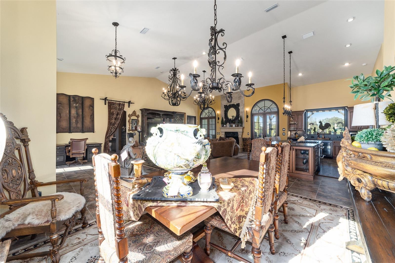 CHEROKEE RIVER RANCH ESTATE - Farm