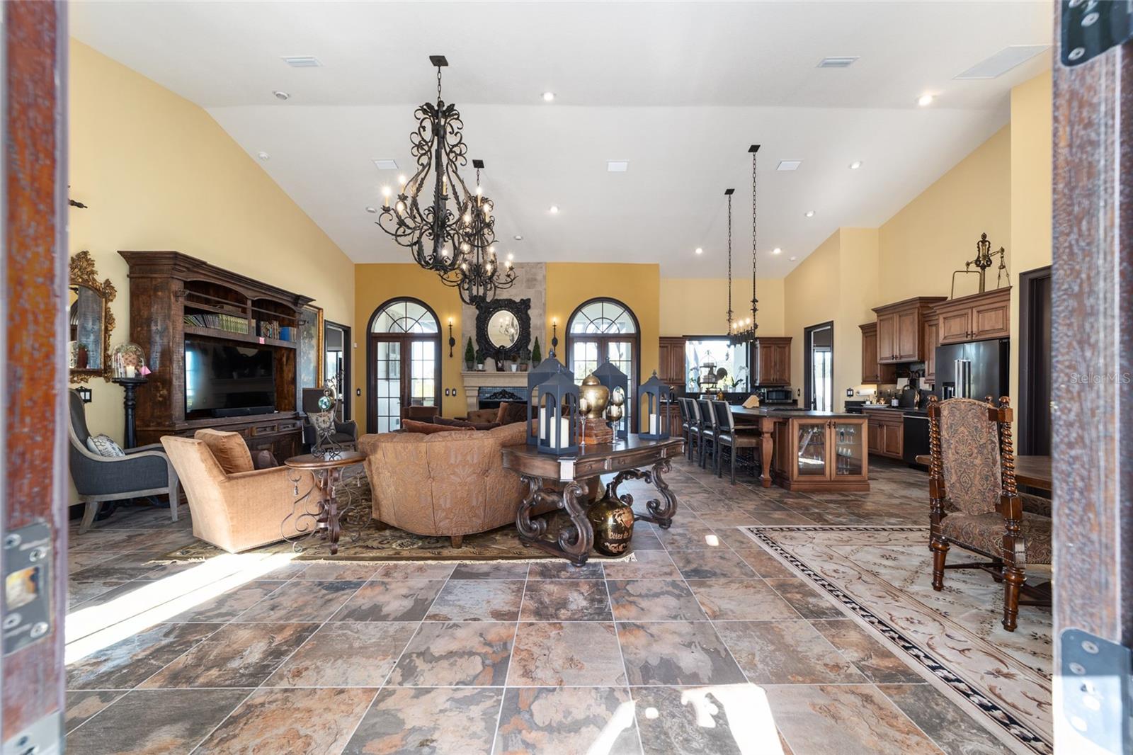 CHEROKEE RIVER RANCH ESTATE - Farm