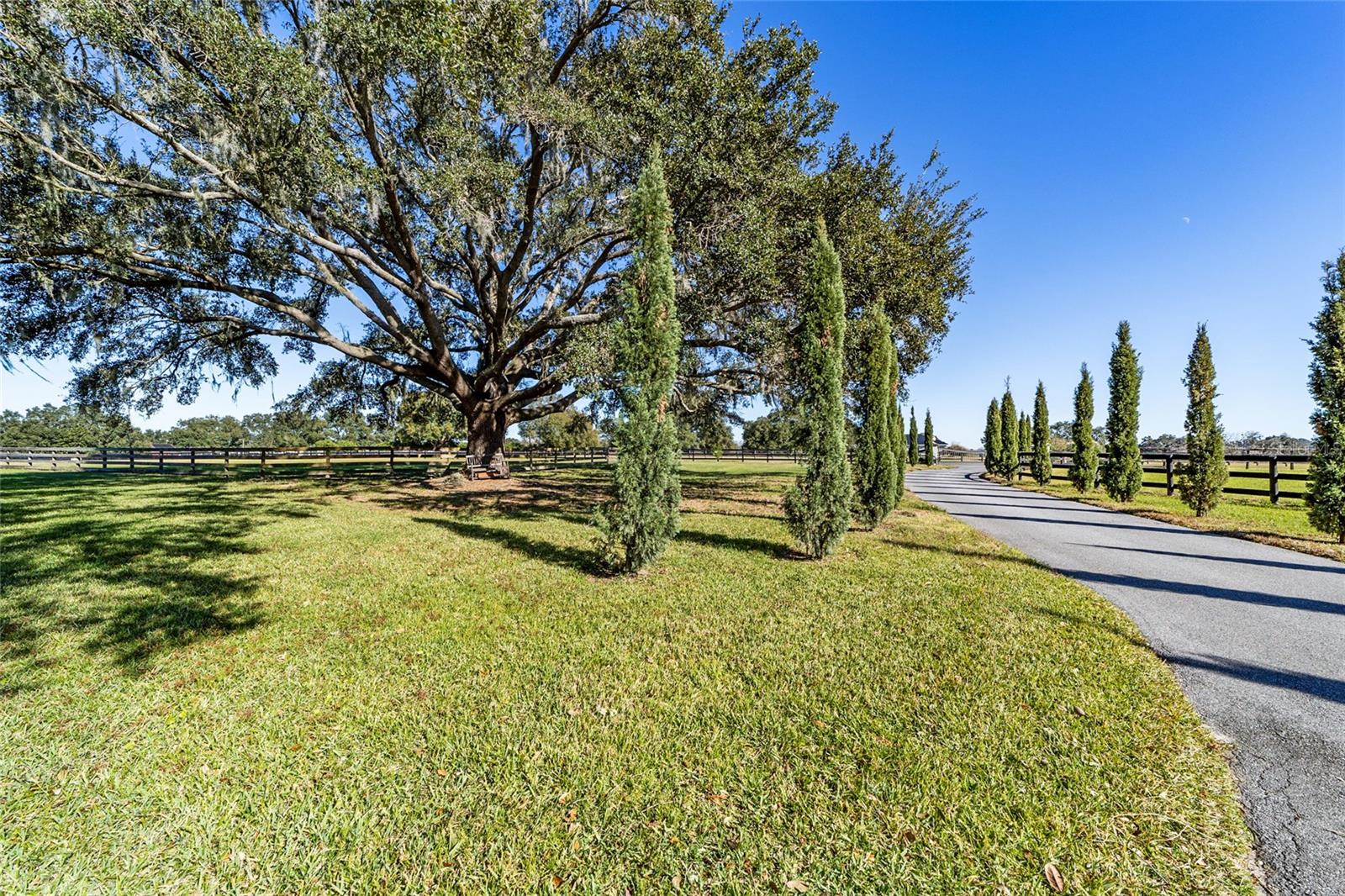 CHEROKEE RIVER RANCH ESTATE - Farm