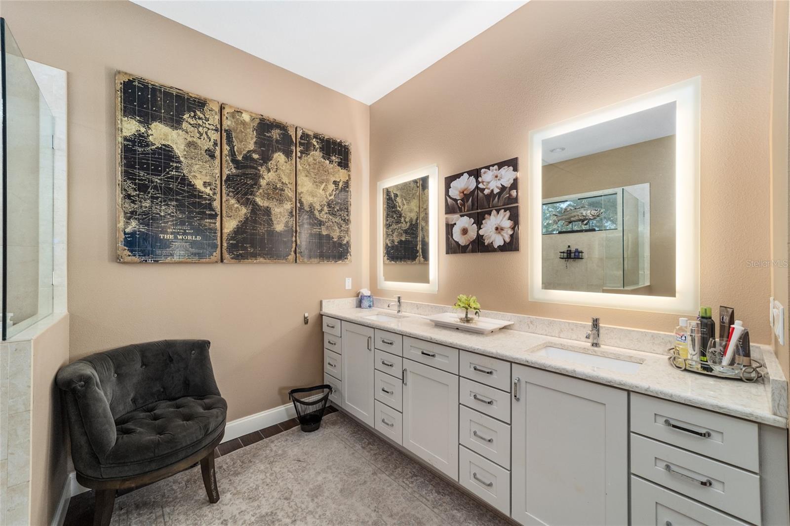 CHEROKEE RIVER RANCH ESTATE - Farm