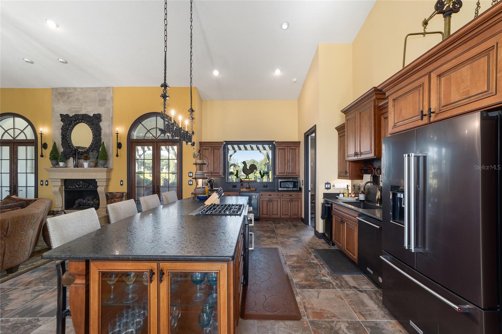 CHEROKEE RIVER RANCH ESTATE - Farm