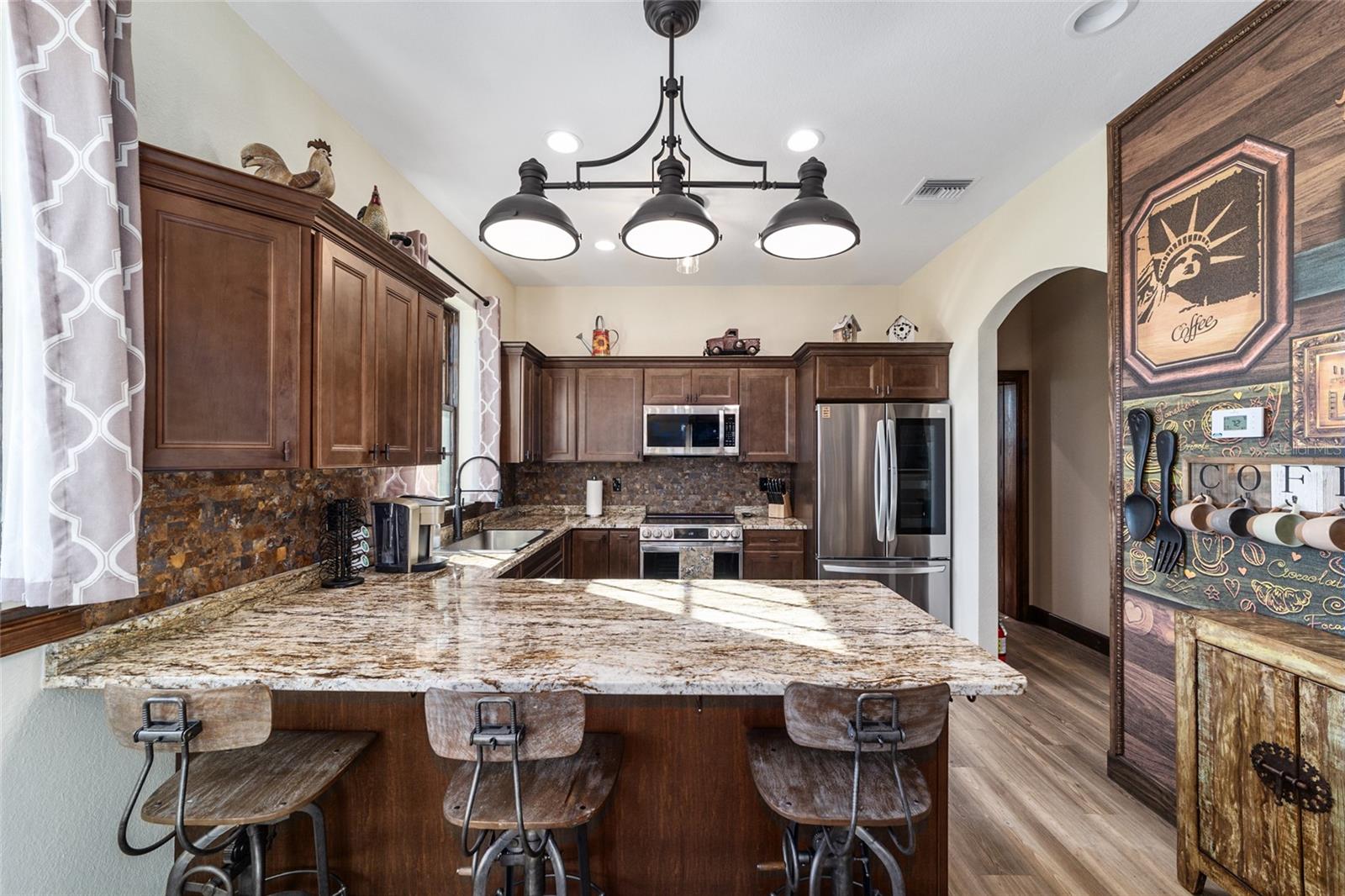 CHEROKEE RIVER RANCH ESTATE - Farm