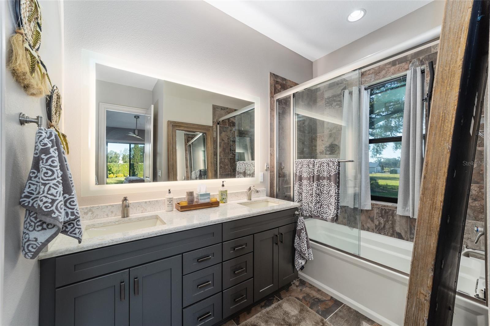 CHEROKEE RIVER RANCH ESTATE - Farm