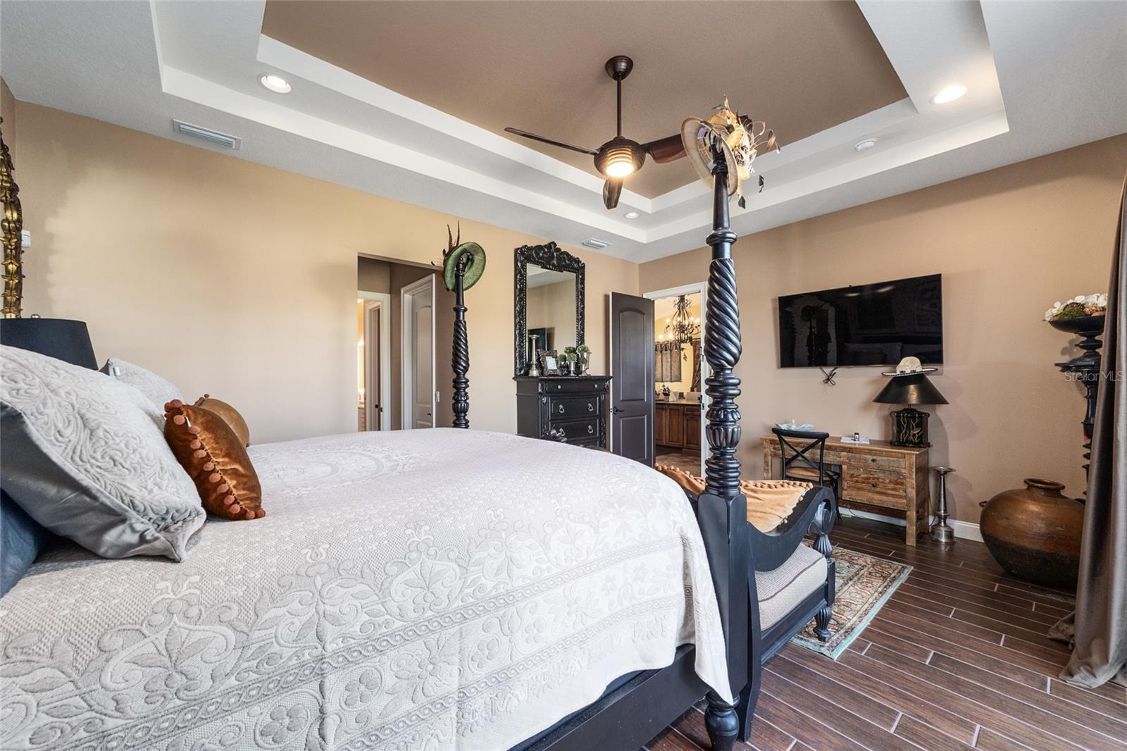 CHEROKEE RIVER RANCH ESTATE - Farm