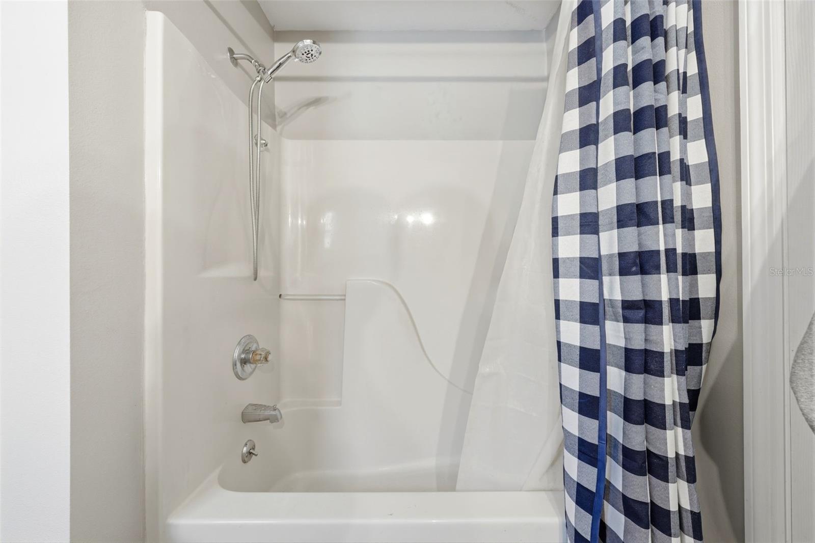 ROLLING HILLS UN 01 A - Residential