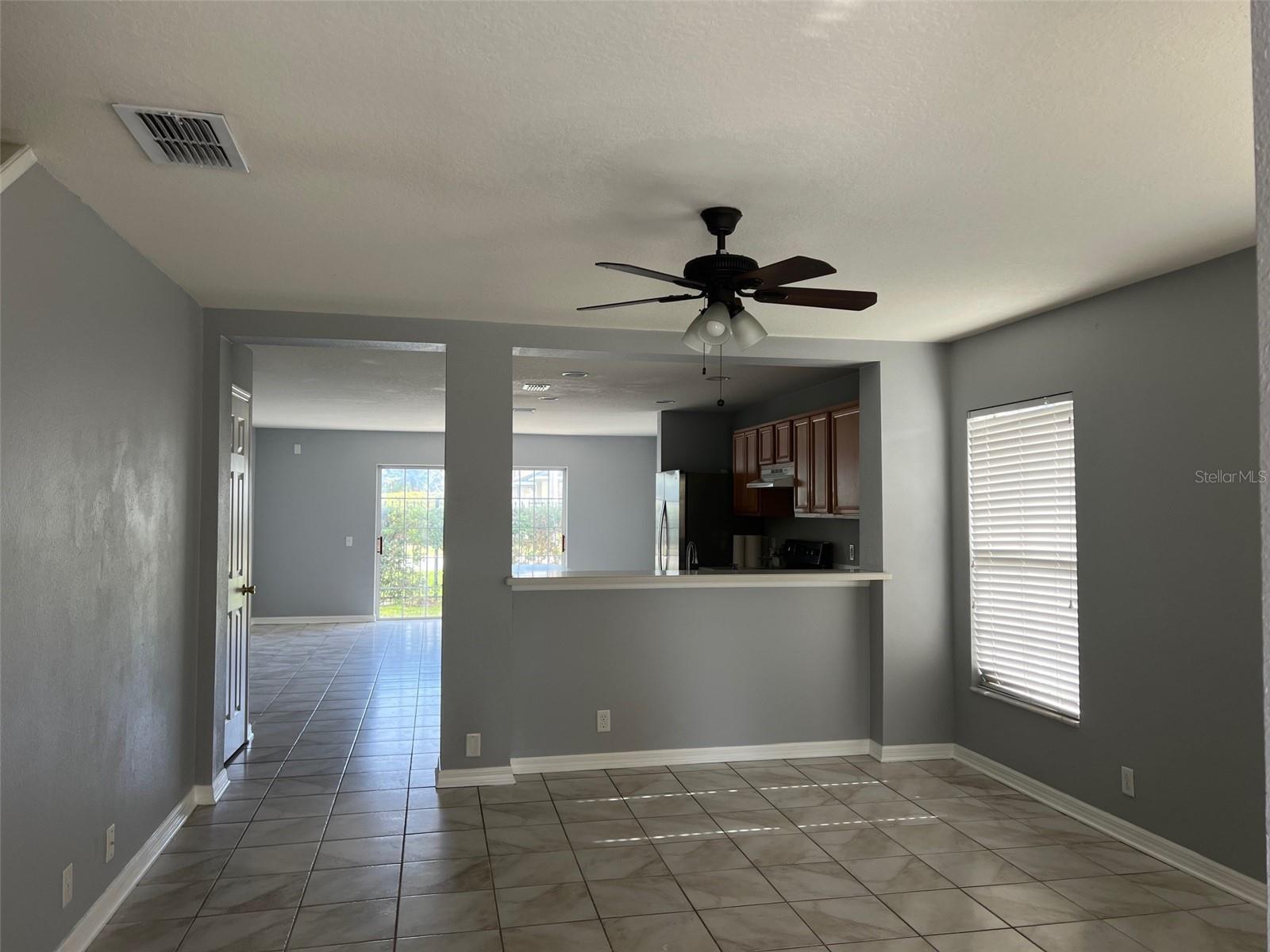 SUNSET POINTE TWNHMS - Residential Lease