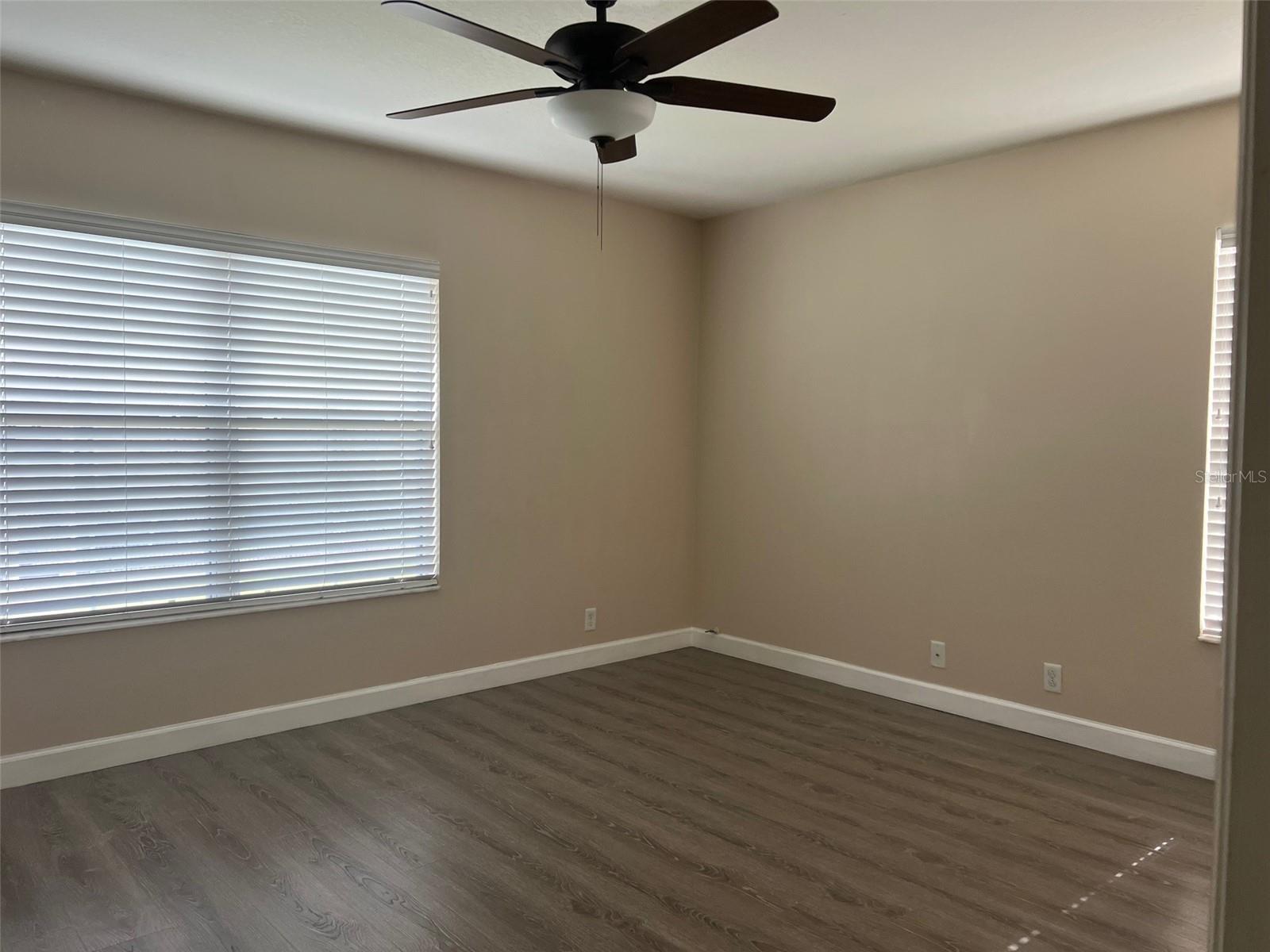 SUNSET POINTE TWNHMS - Residential Lease