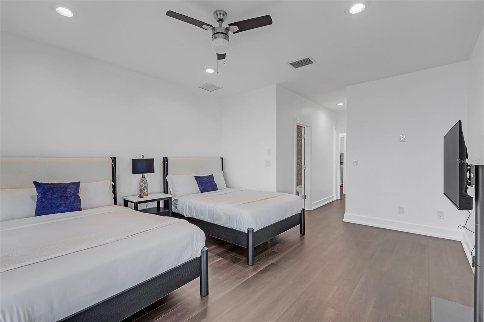 BAYWAY ISLES UNIT 2 REP - Residential