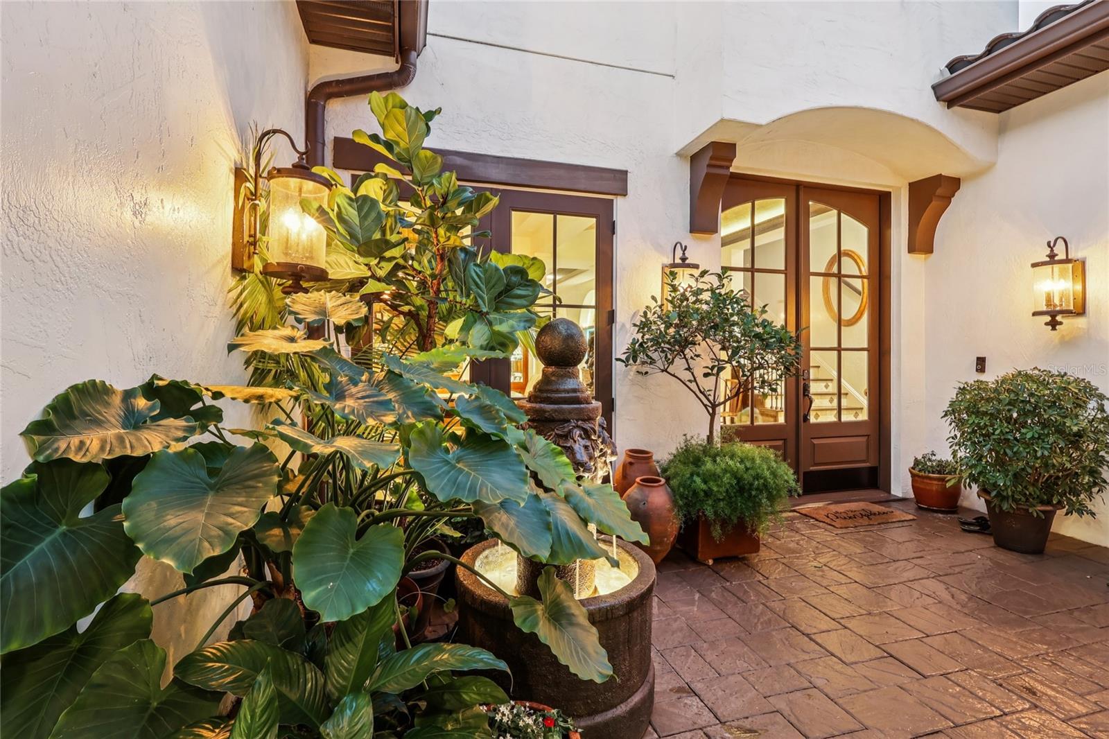 CASA DEL LAGO REP - Residential