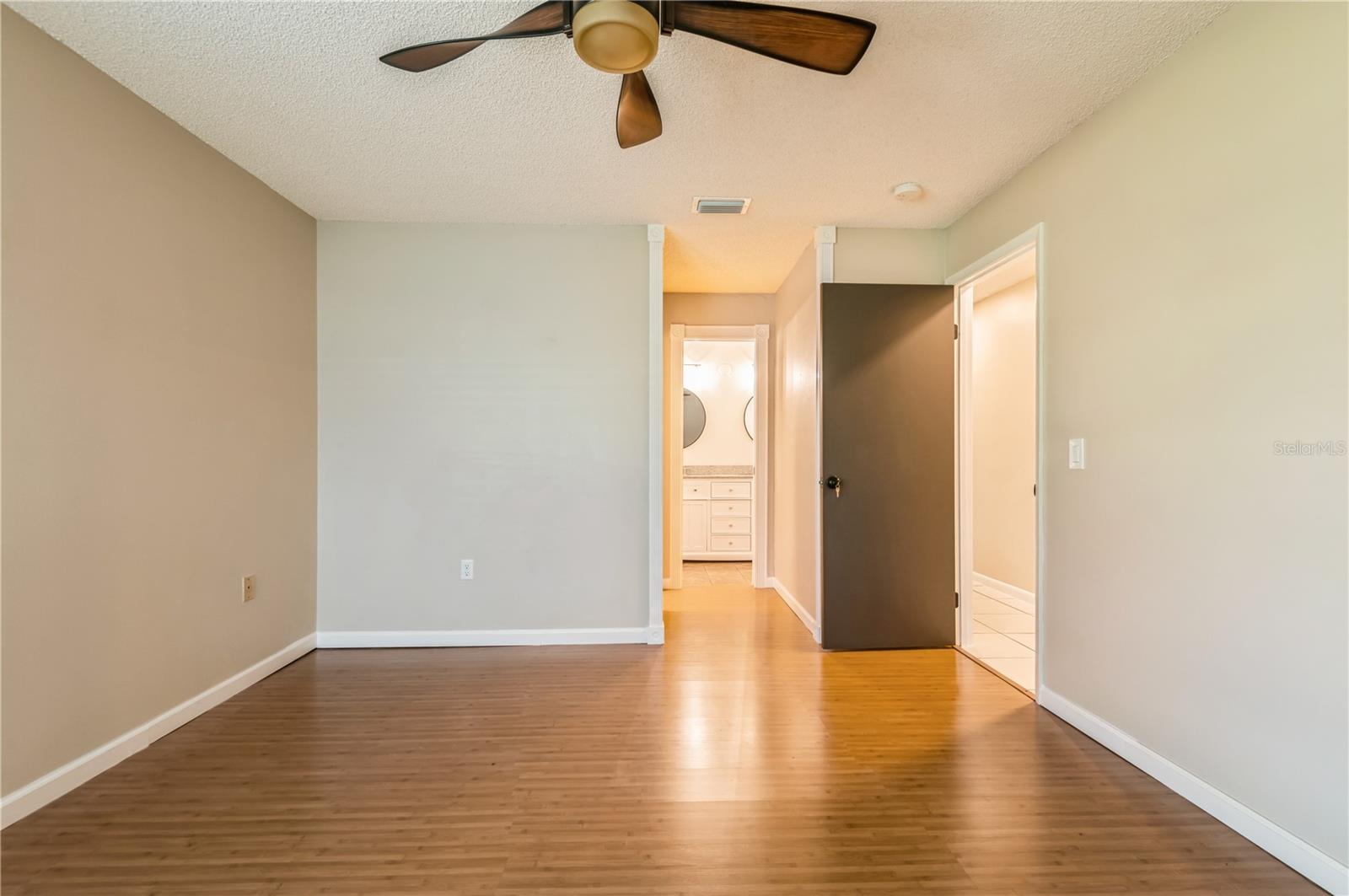 SHERWOOD ESTATES - Residential