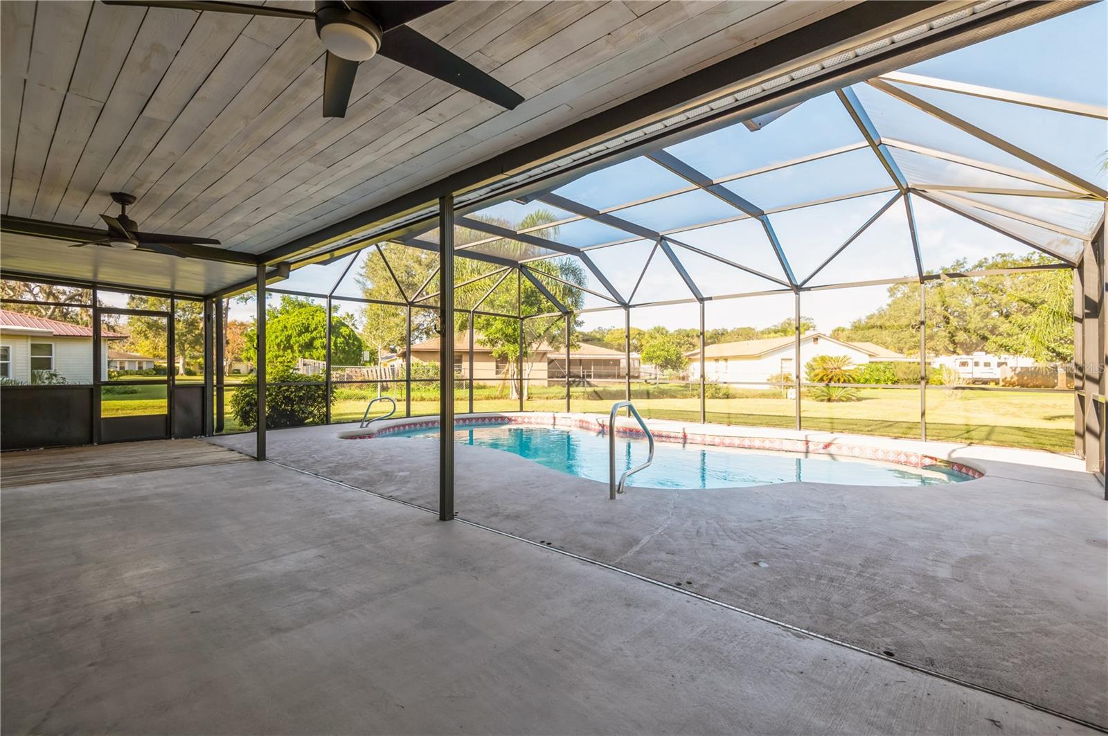 SHERWOOD ESTATES - Residential