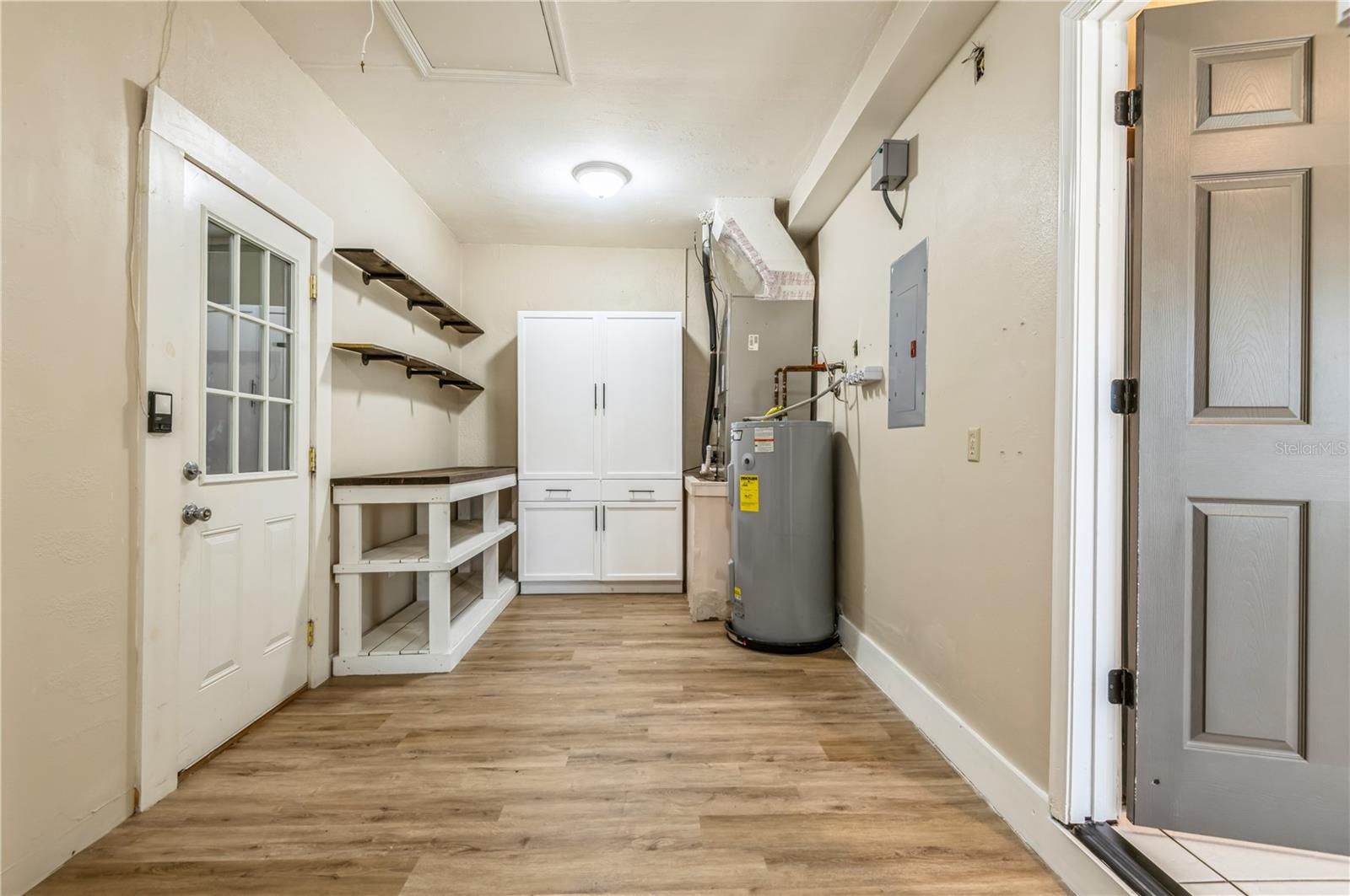 SHERWOOD ESTATES - Residential