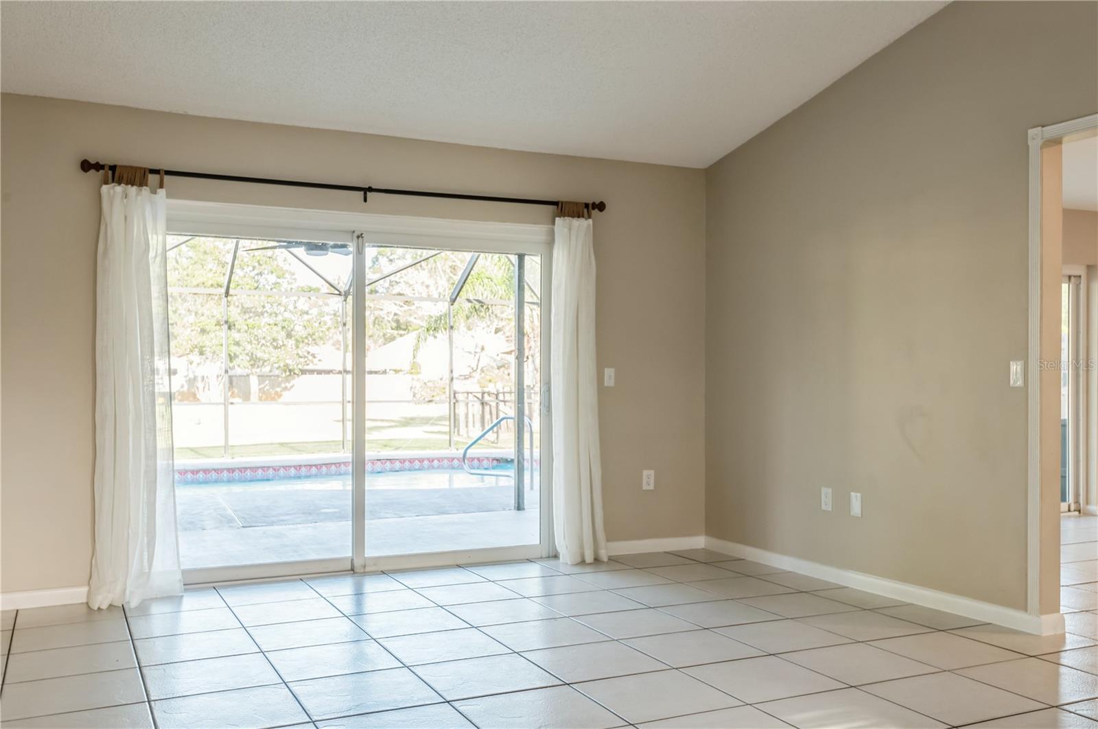 SHERWOOD ESTATES - Residential