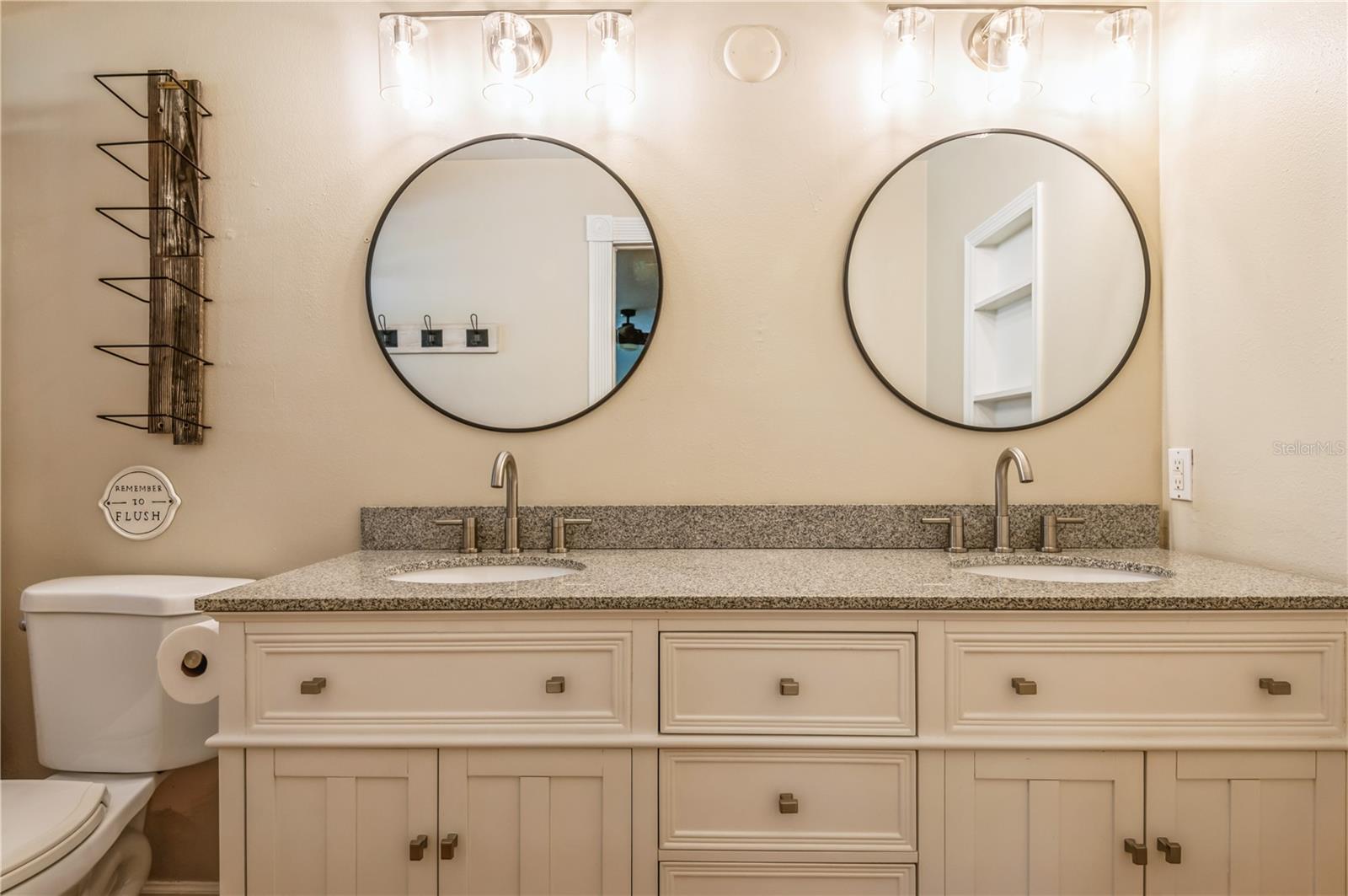 SHERWOOD ESTATES - Residential