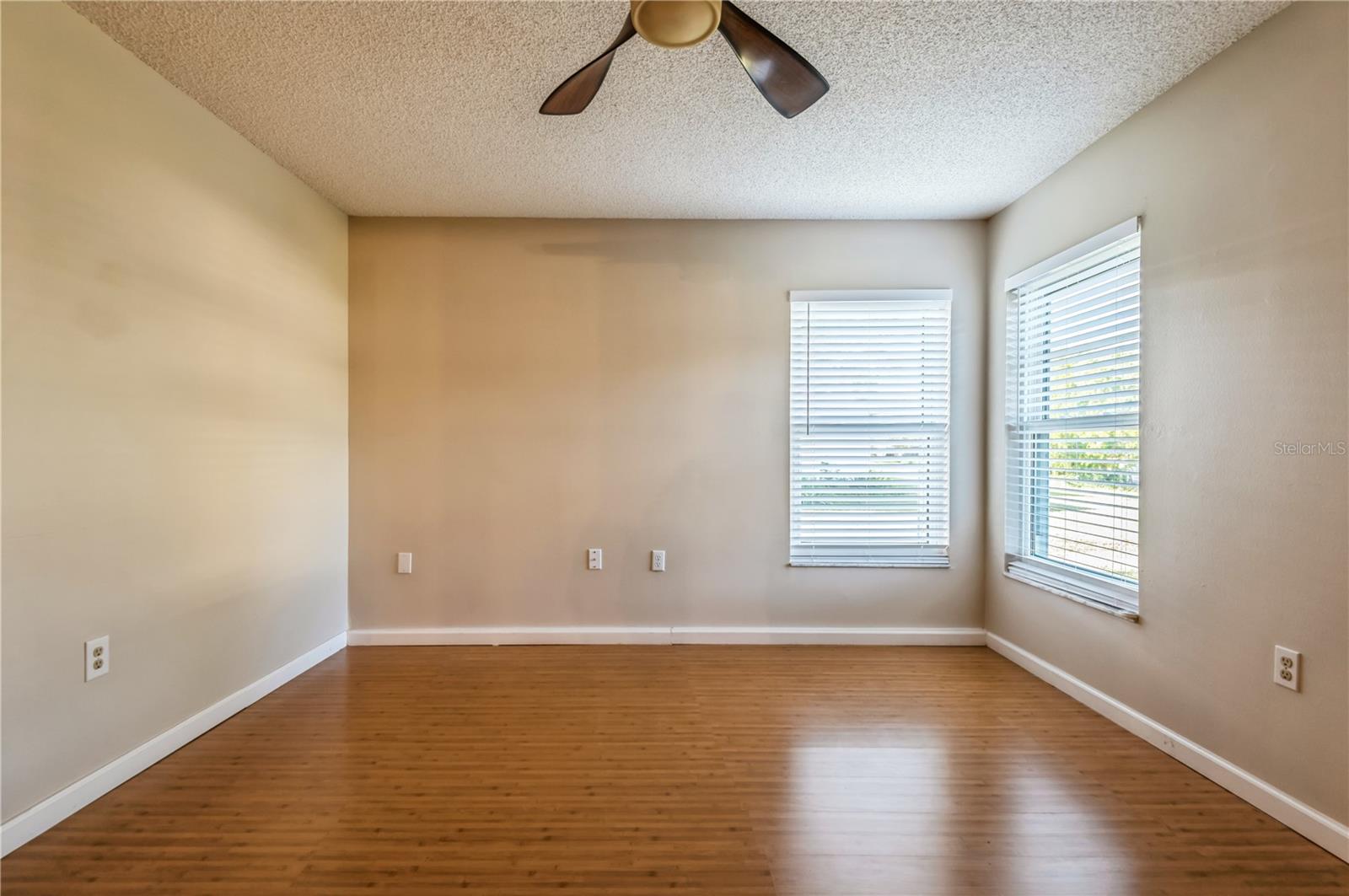 SHERWOOD ESTATES - Residential