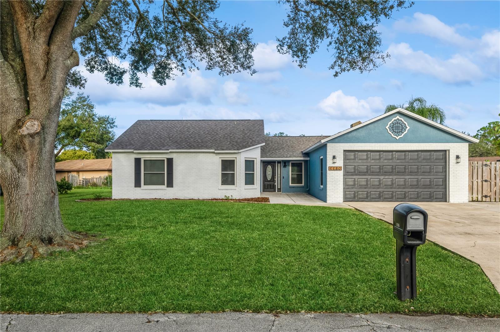 SHERWOOD ESTATES - Residential