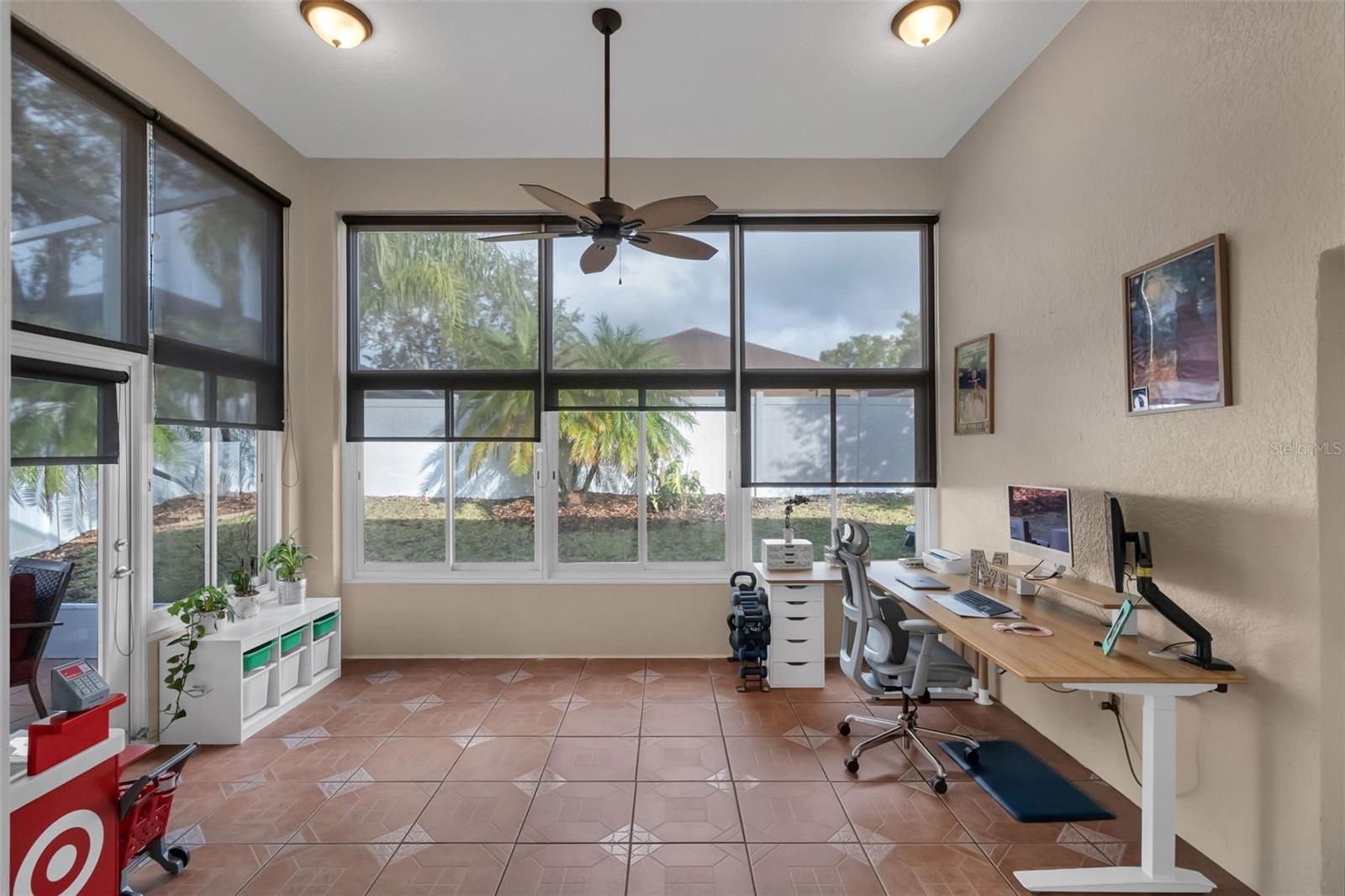 WOODBRIDGE LAKES - Residential