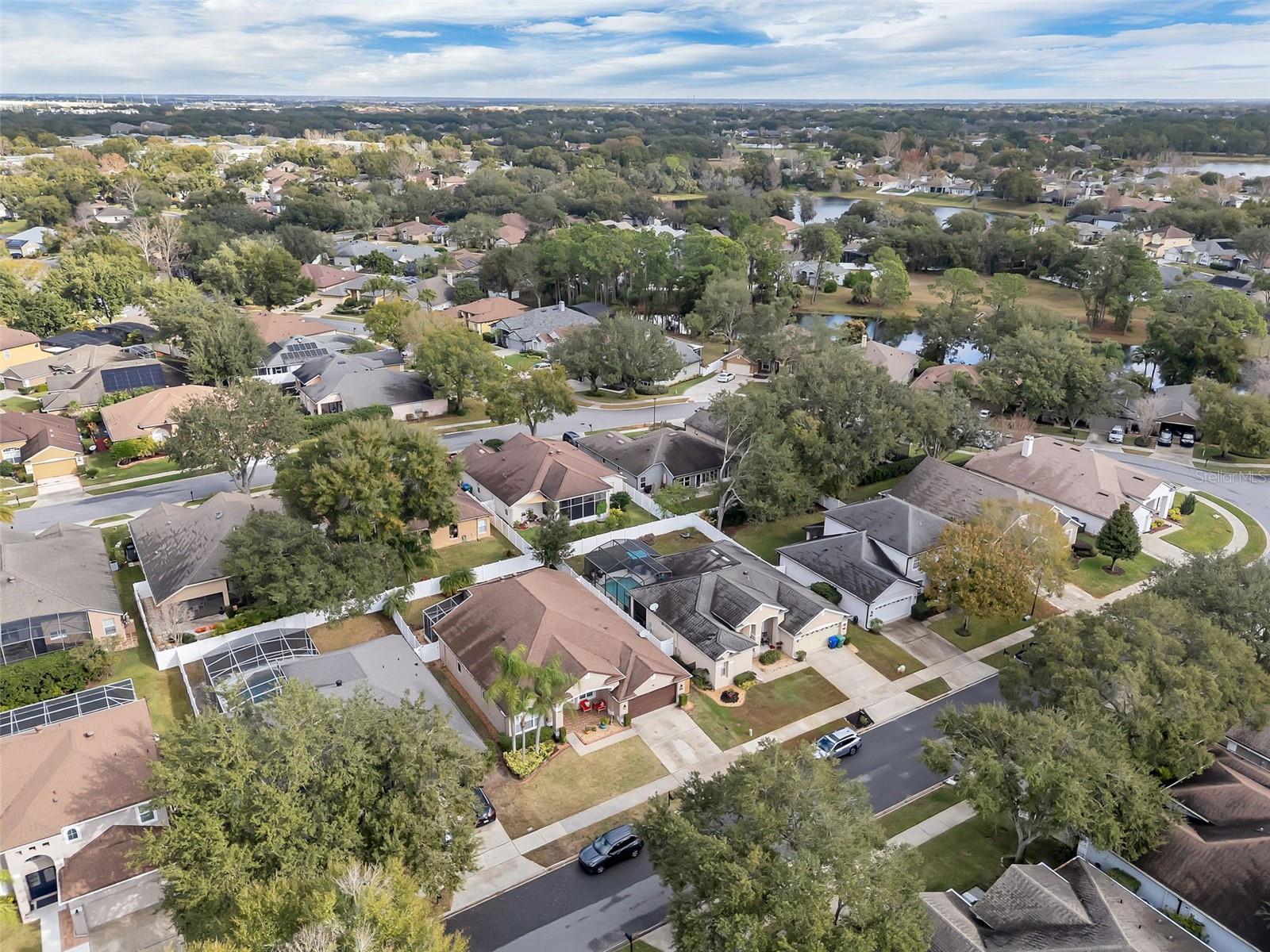 WOODBRIDGE LAKES - Residential