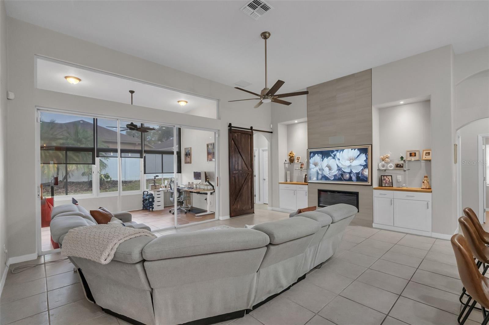 WOODBRIDGE LAKES - Residential