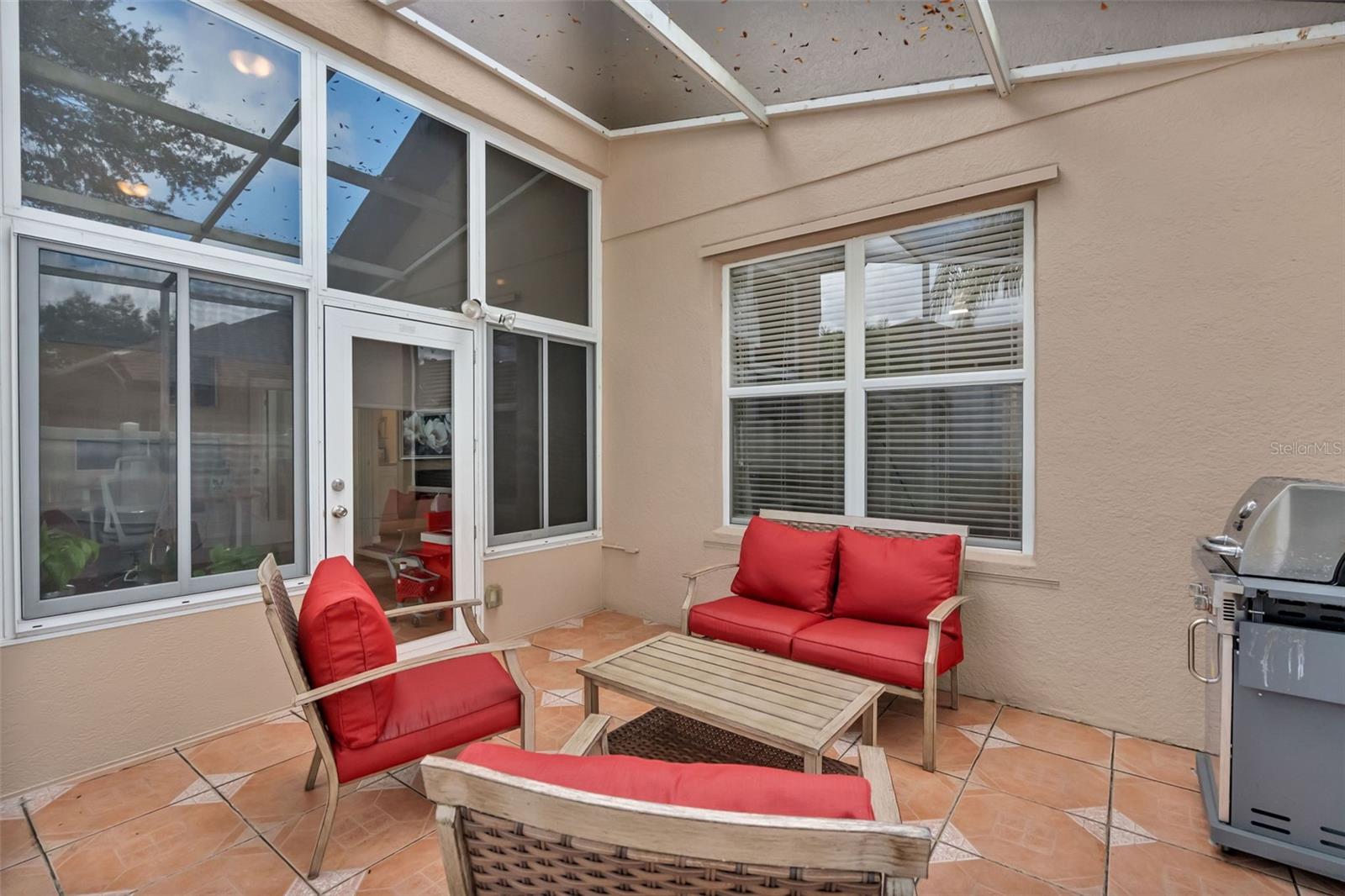 WOODBRIDGE LAKES - Residential