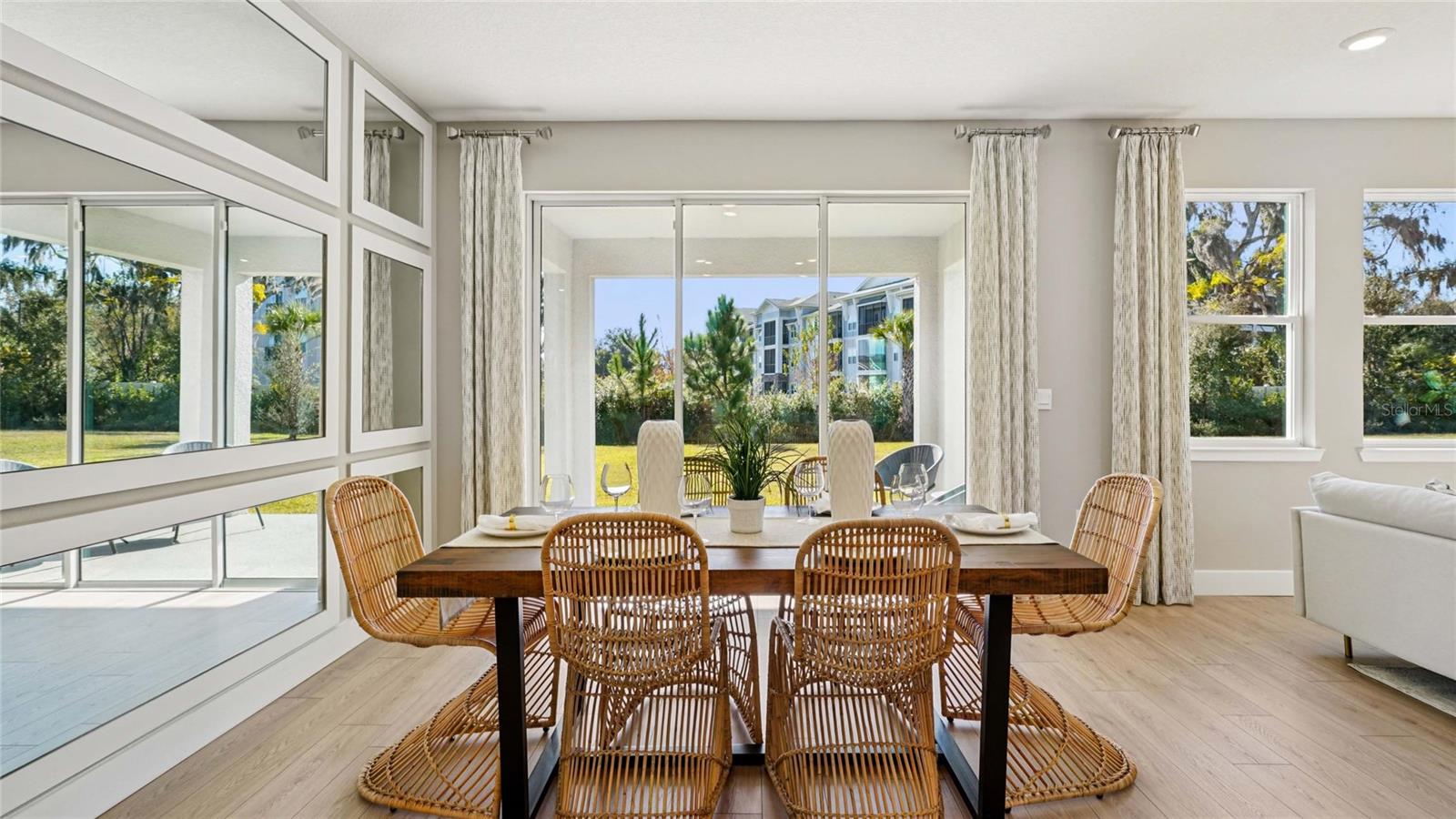 BUCHANAN TRAILS - Residential