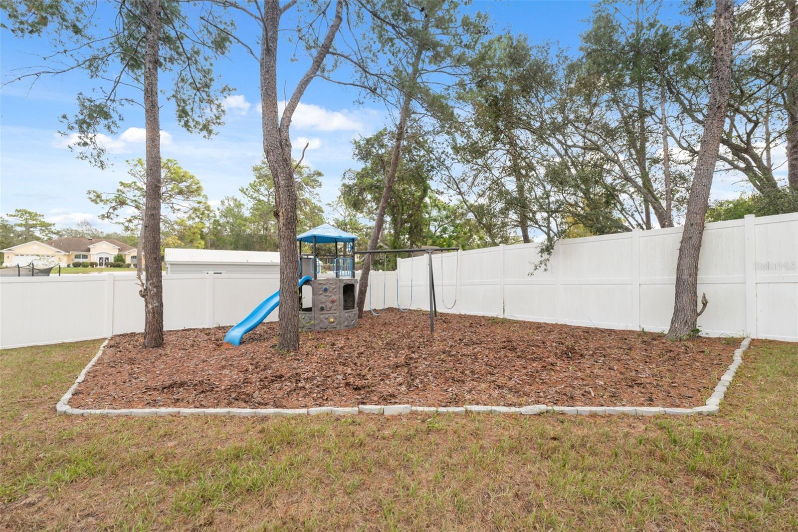 ROYAL HIGHLANDS - Residential