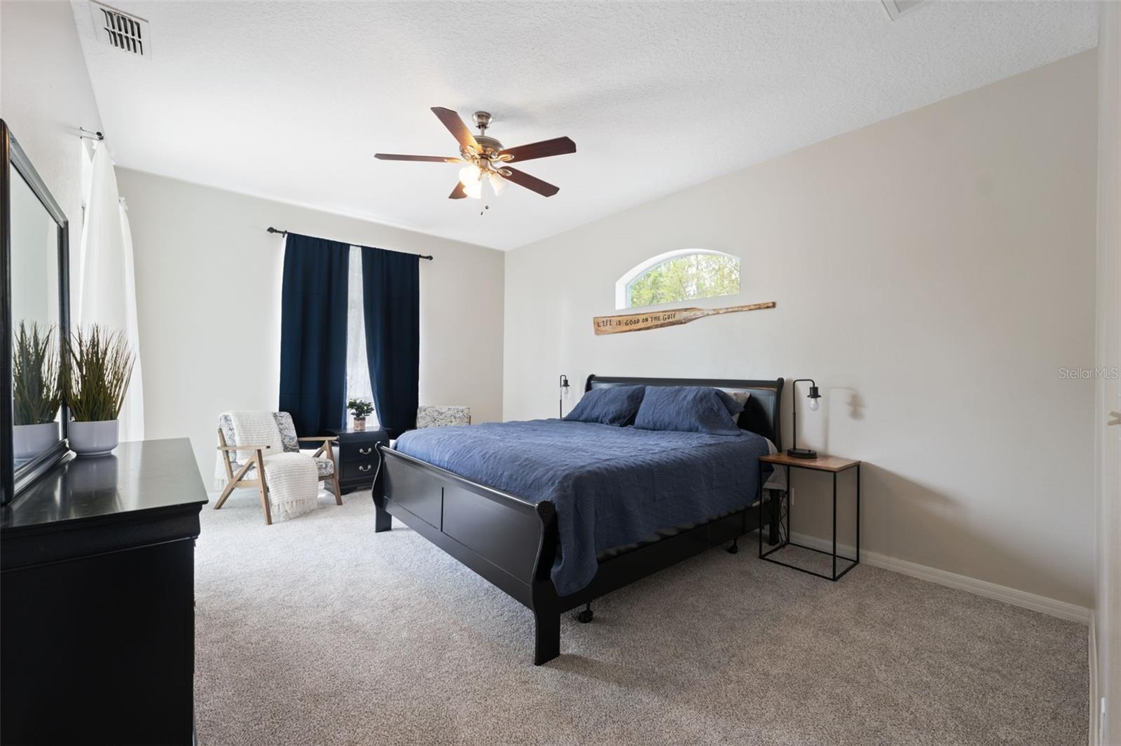 ROYAL HIGHLANDS - Residential