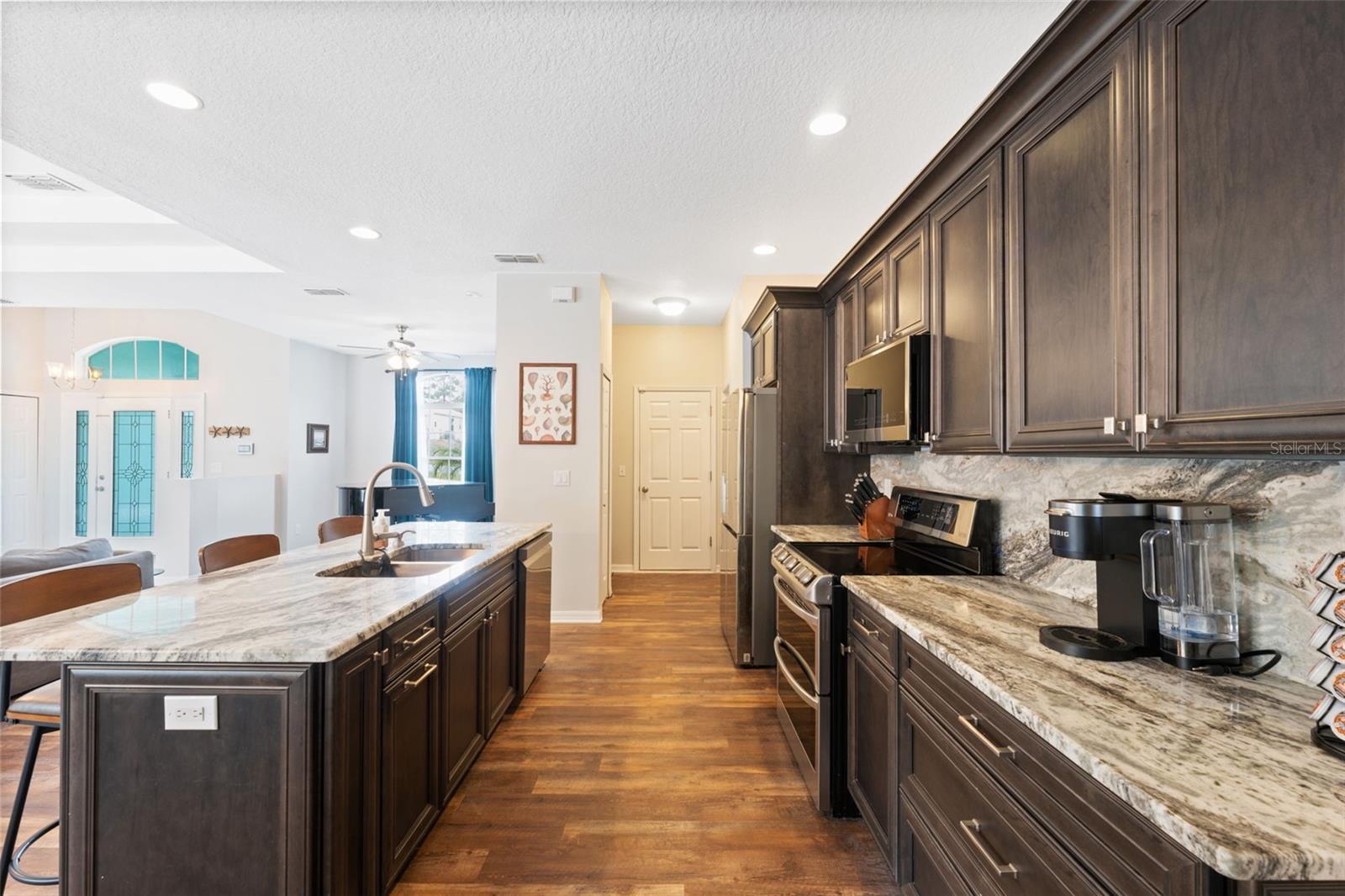 ROYAL HIGHLANDS - Residential