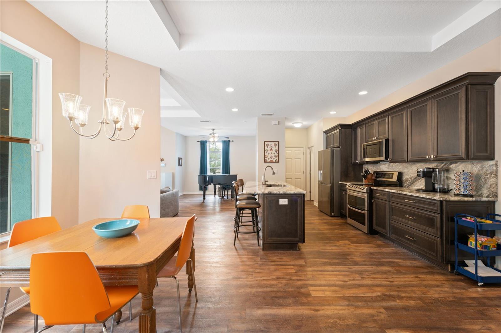 ROYAL HIGHLANDS - Residential
