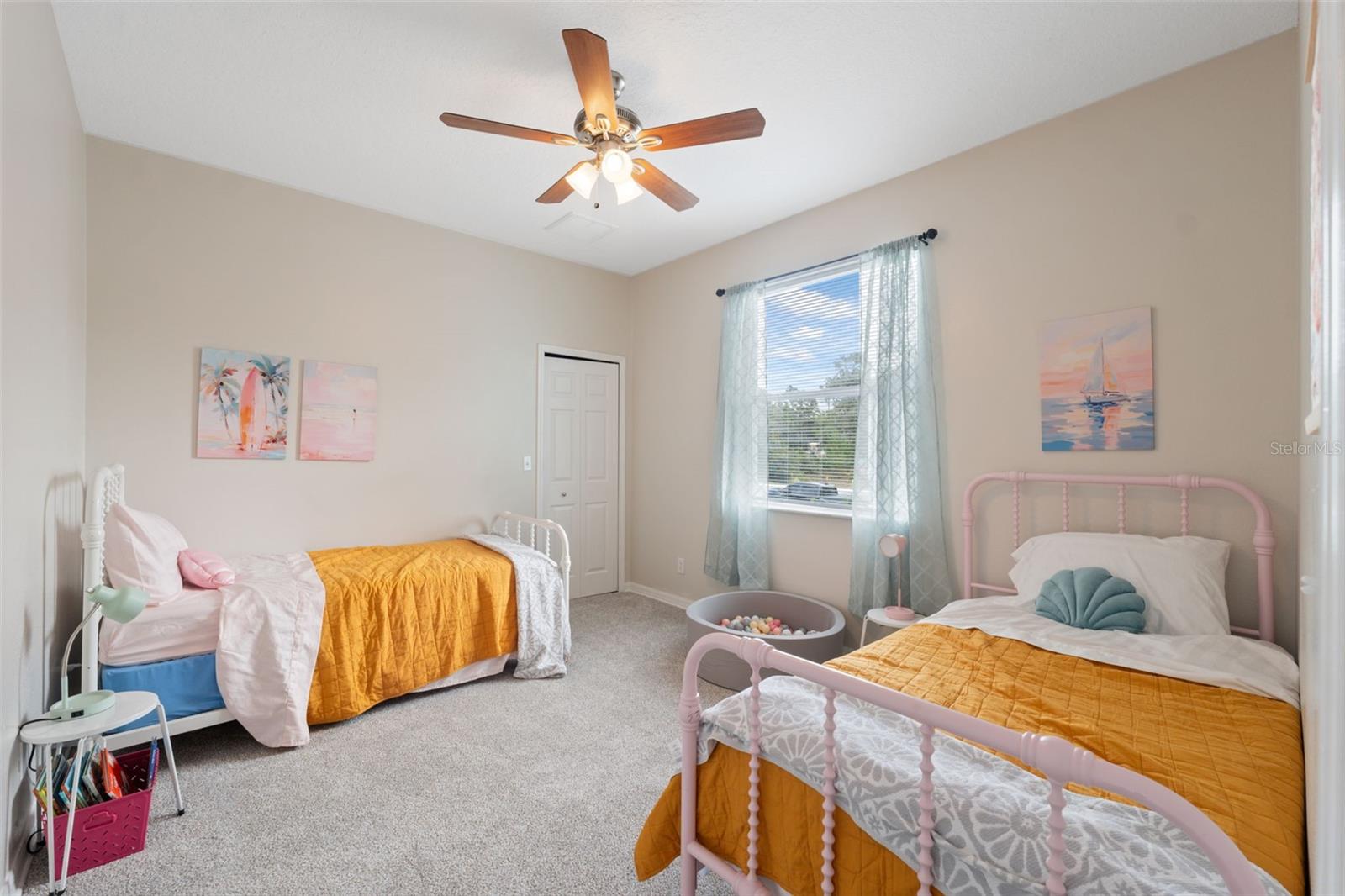 ROYAL HIGHLANDS - Residential
