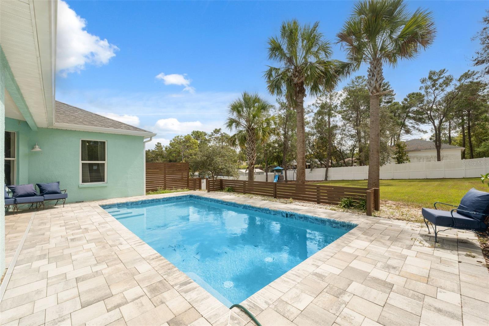 ROYAL HIGHLANDS - Residential