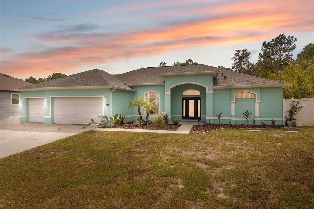 Photo of 11344 Gallinule Avenue, Weeki Wachee, FL 34613 (MLS # W7879647)