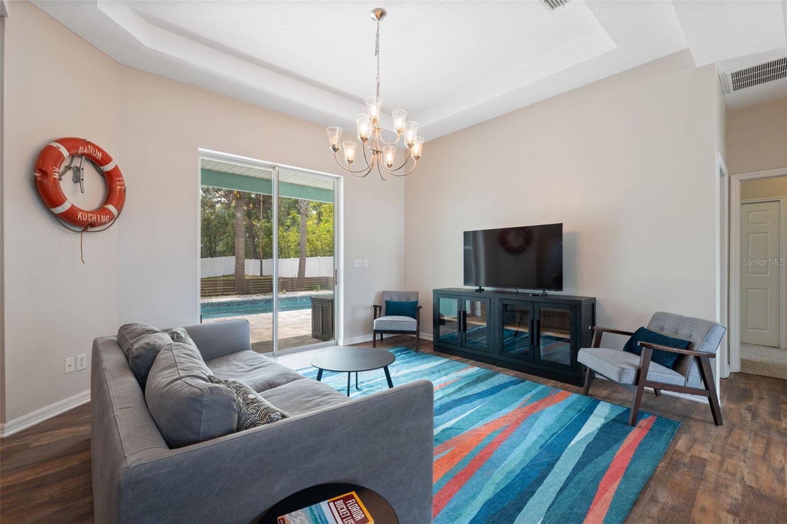 ROYAL HIGHLANDS - Residential