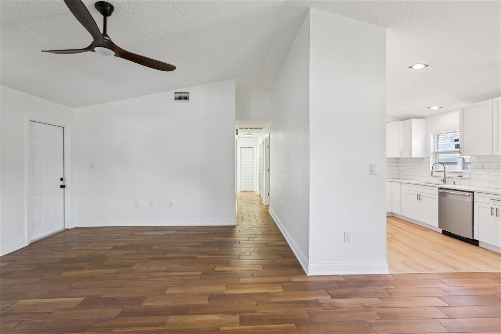 FLORAL VILLA ESTATES - Residential