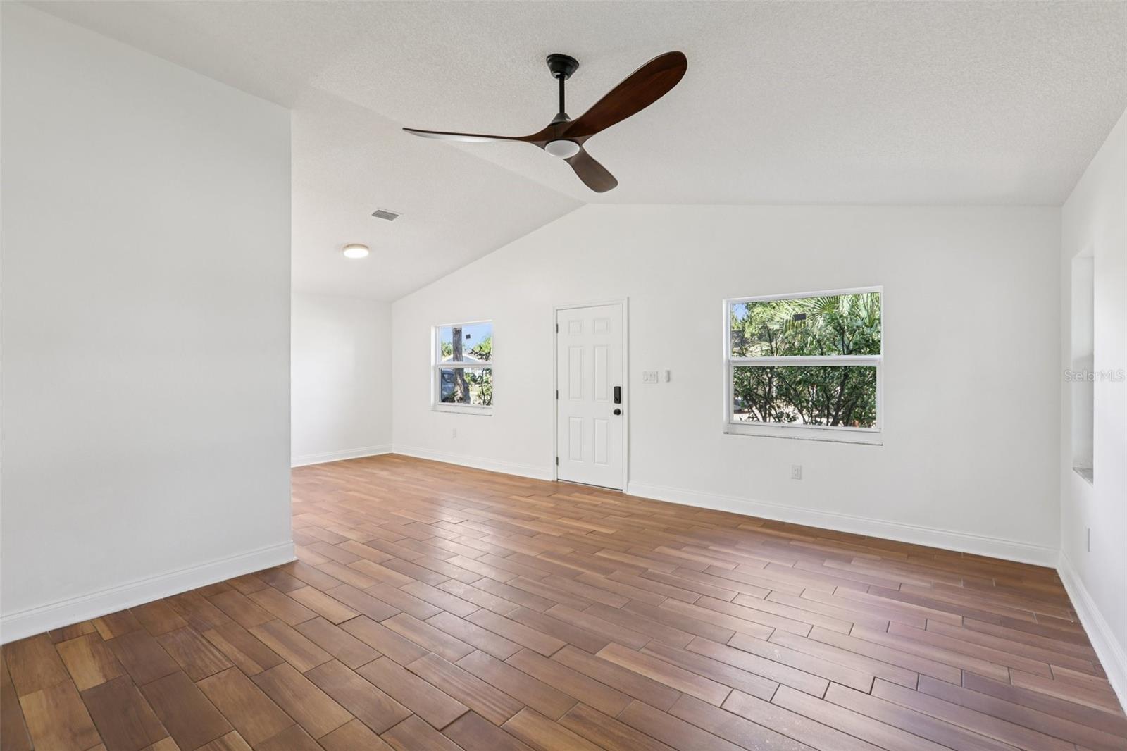 FLORAL VILLA ESTATES - Residential