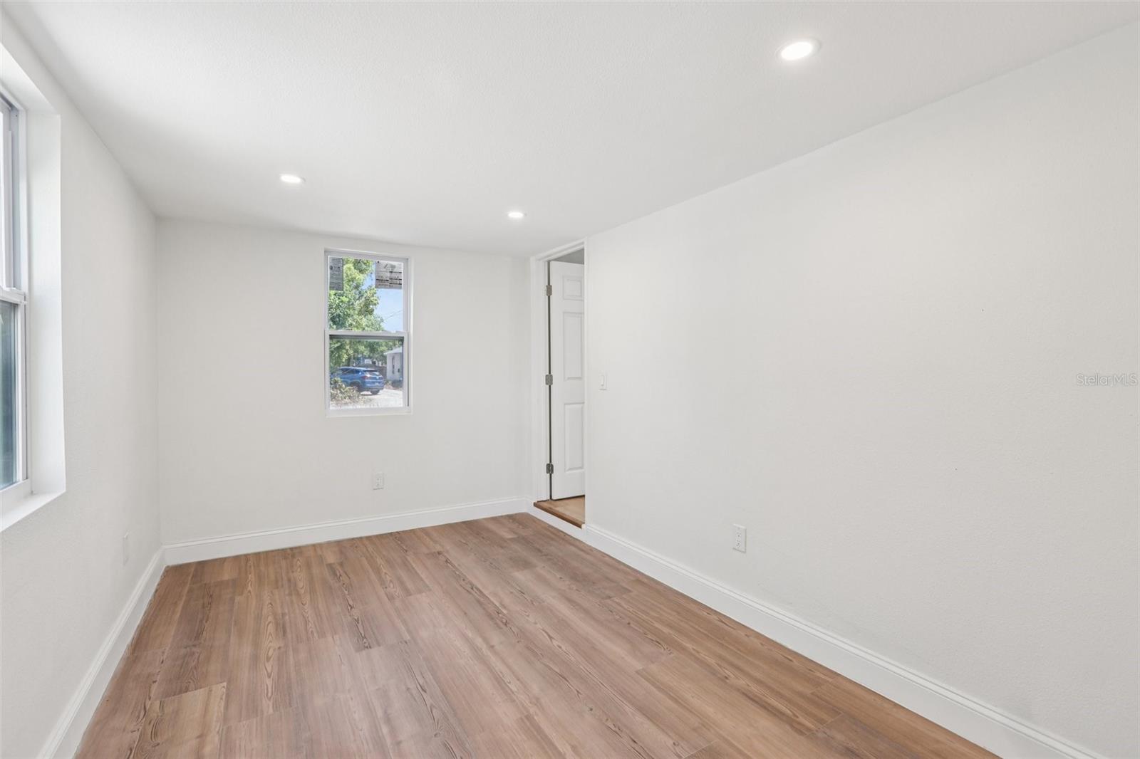 FLORAL VILLA ESTATES - Residential