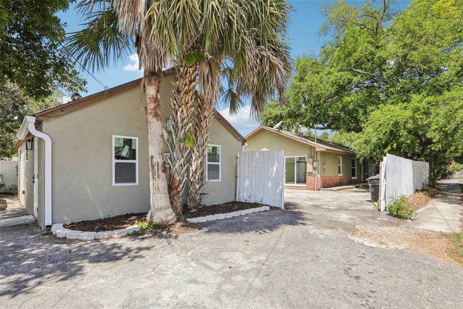 FLORAL VILLA ESTATES - Residential