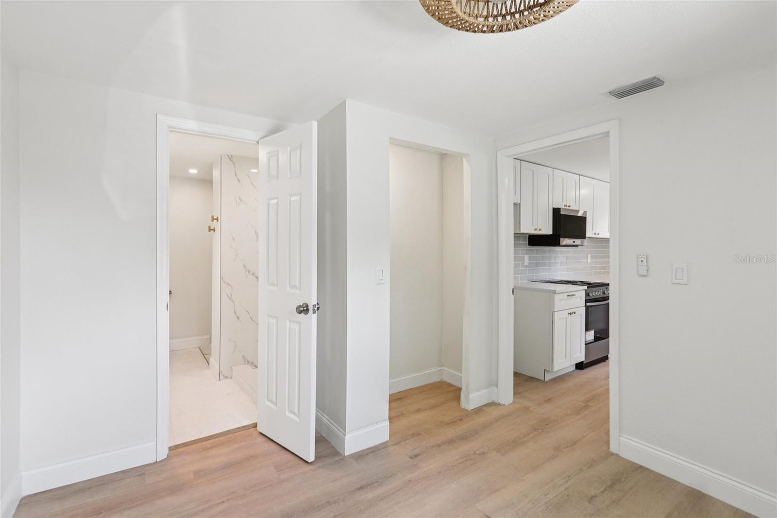 FLORAL VILLA ESTATES - Residential