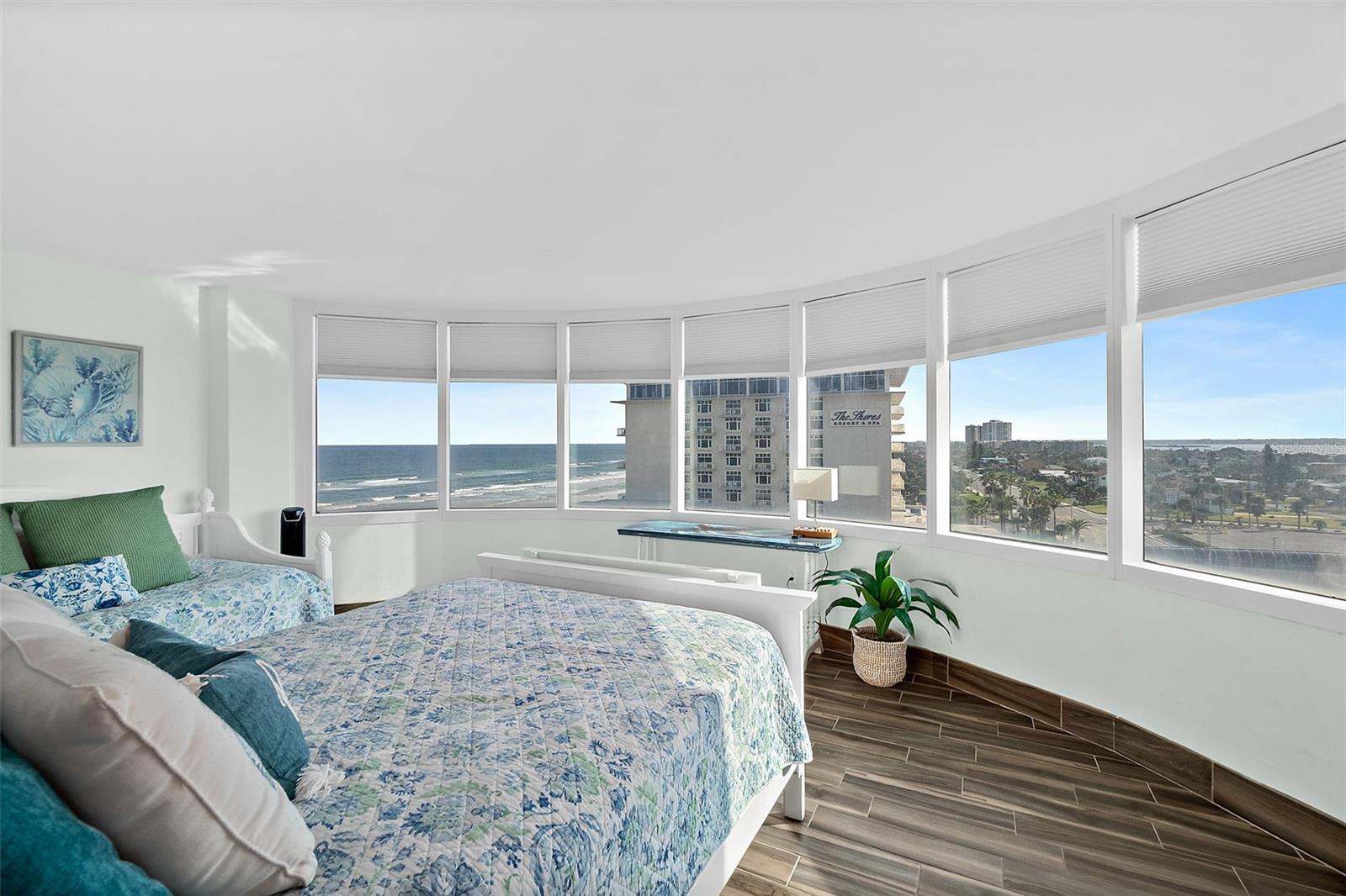 PECK PLAZA - Residential