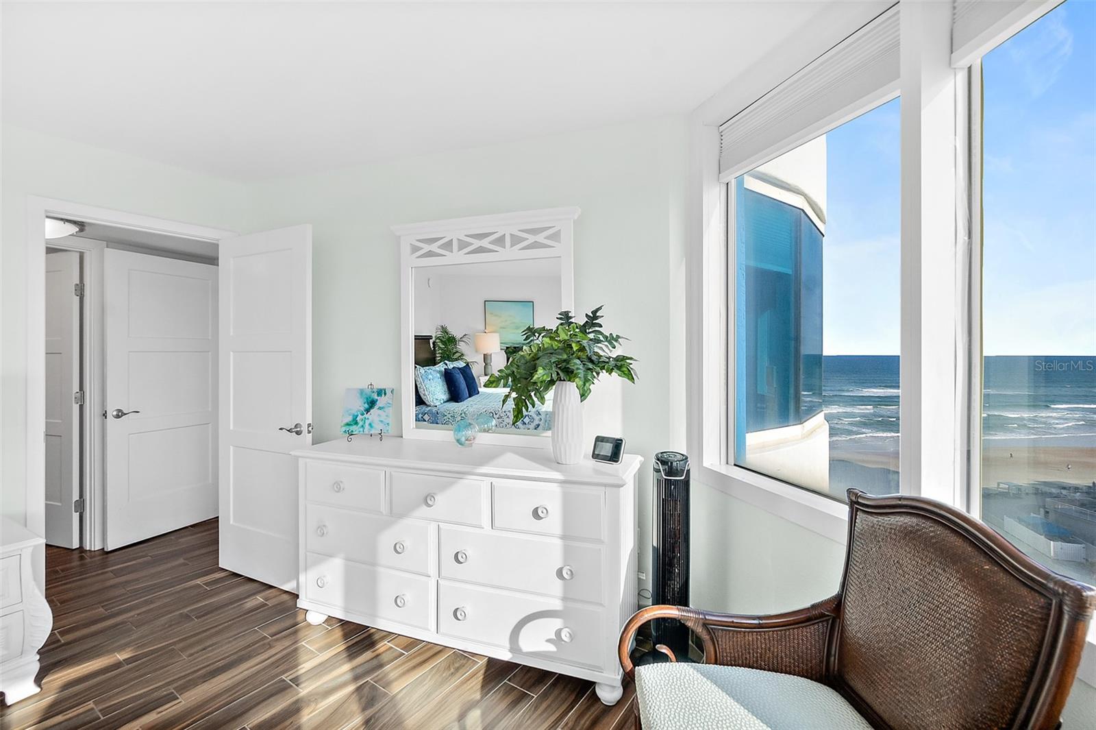 PECK PLAZA - Residential