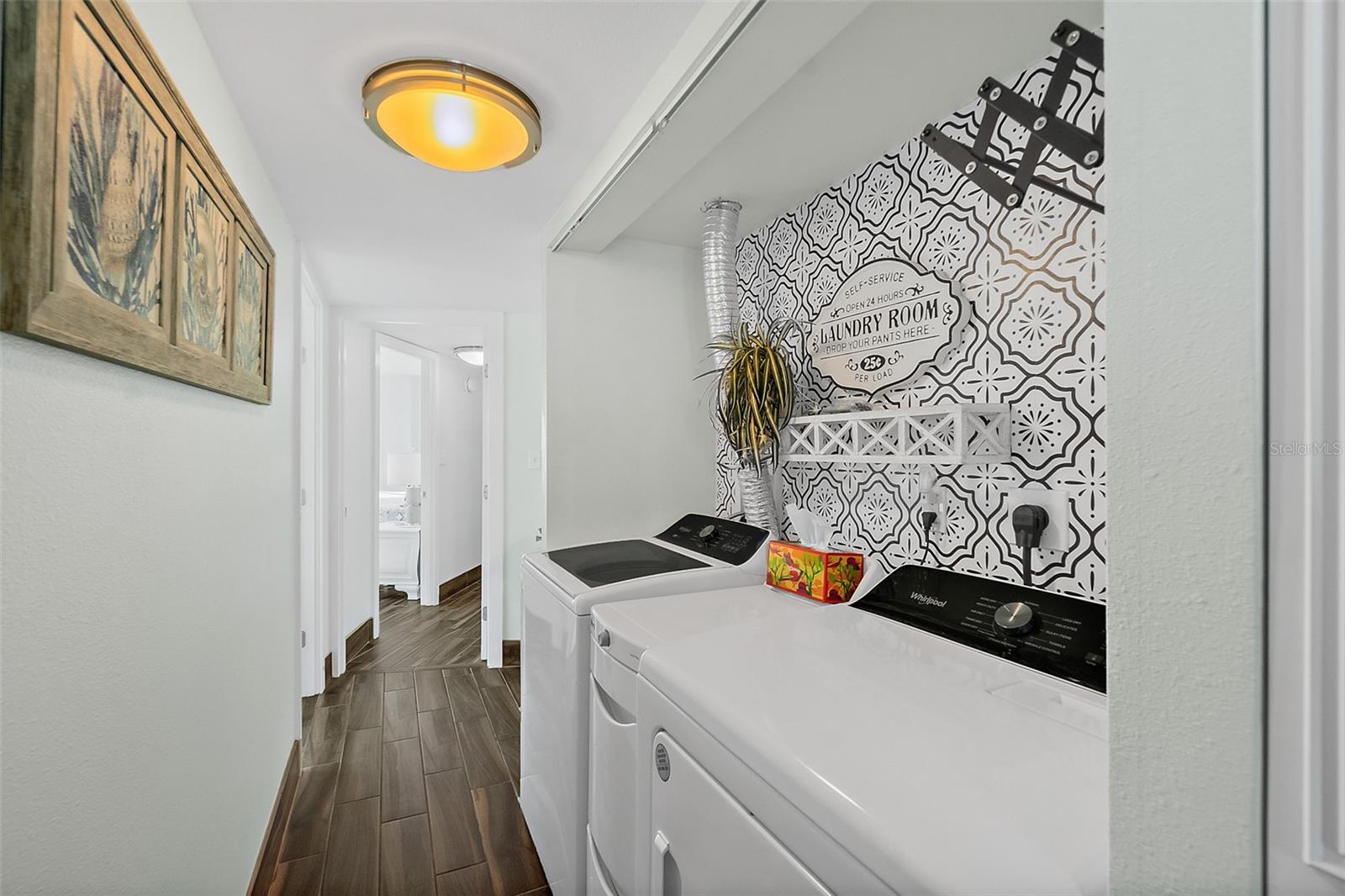 PECK PLAZA - Residential