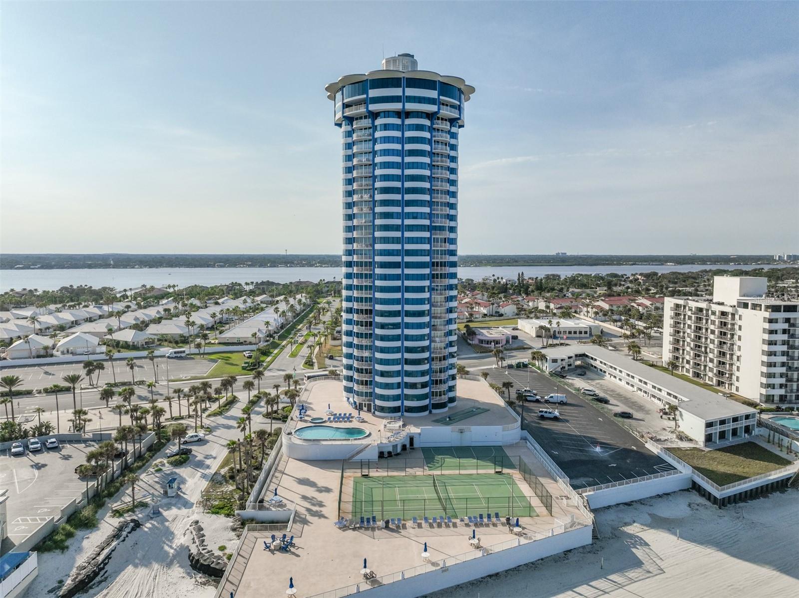 PECK PLAZA - Residential