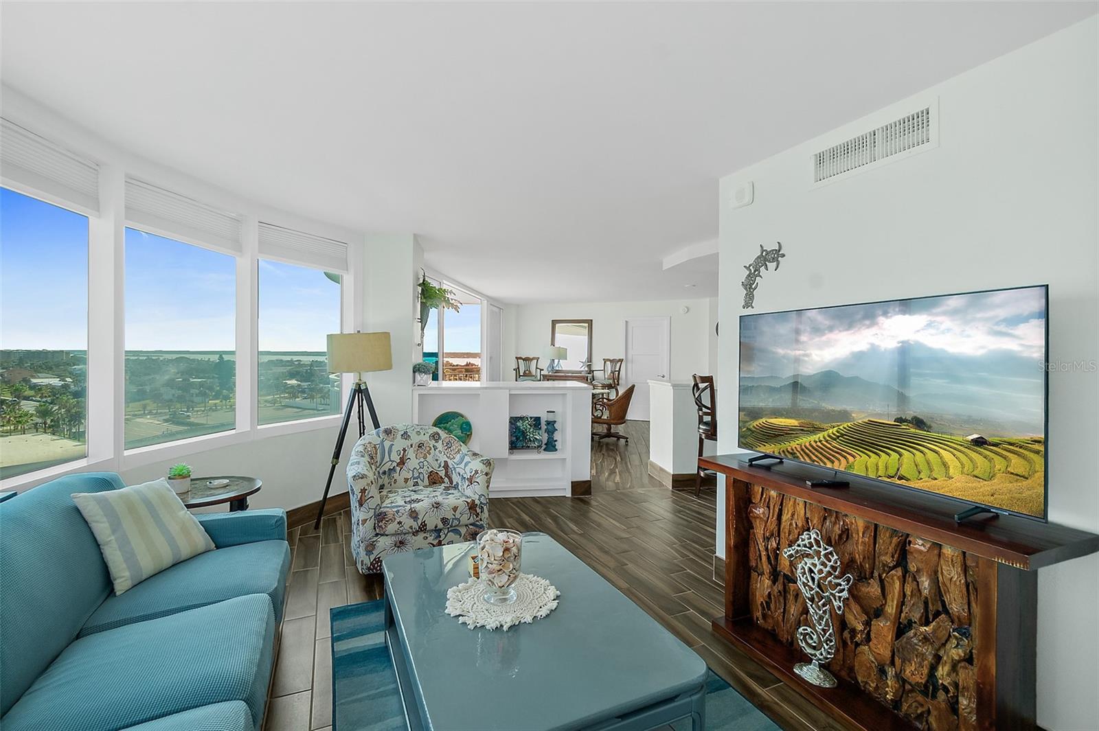 PECK PLAZA - Residential