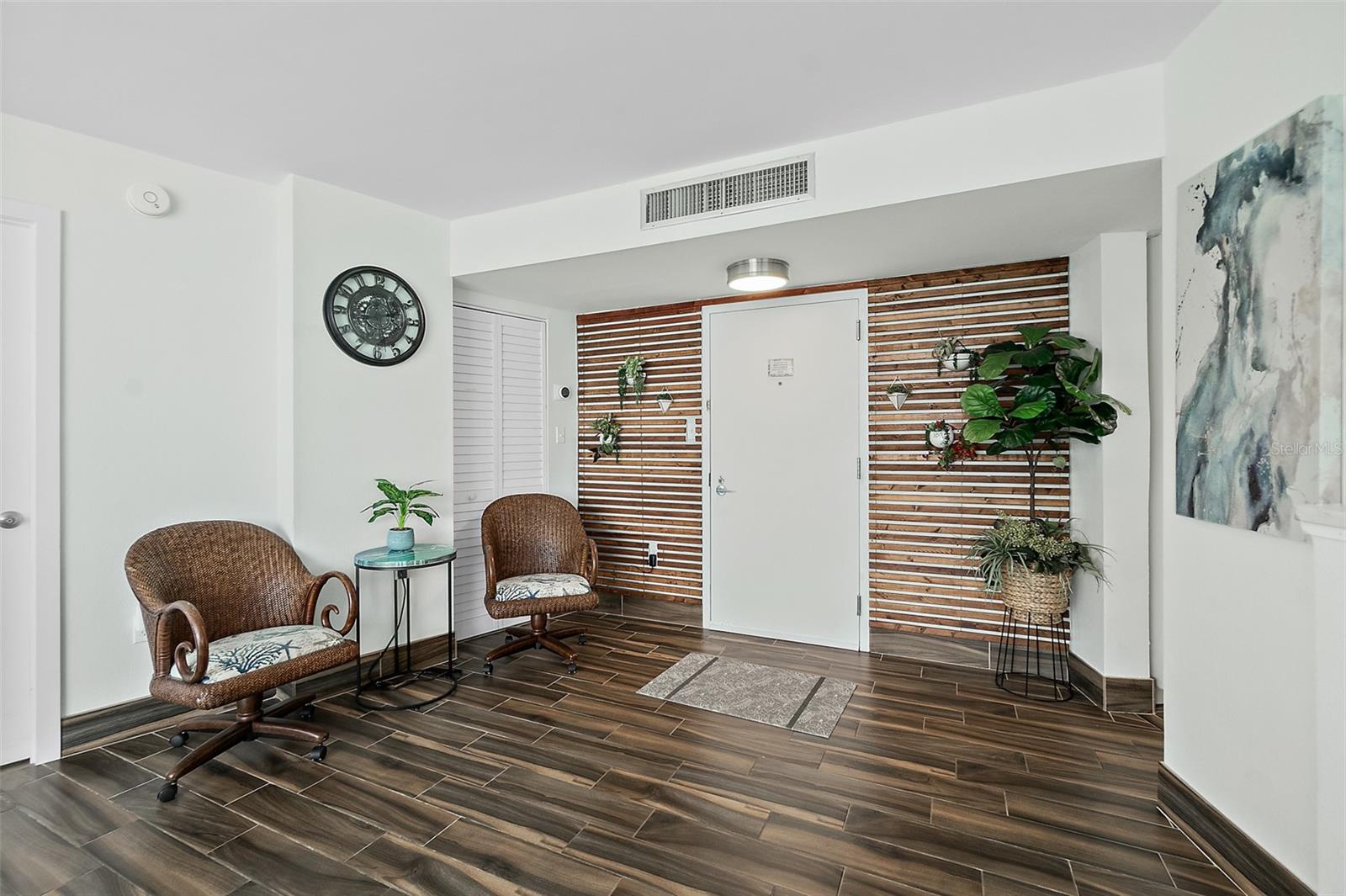 PECK PLAZA - Residential