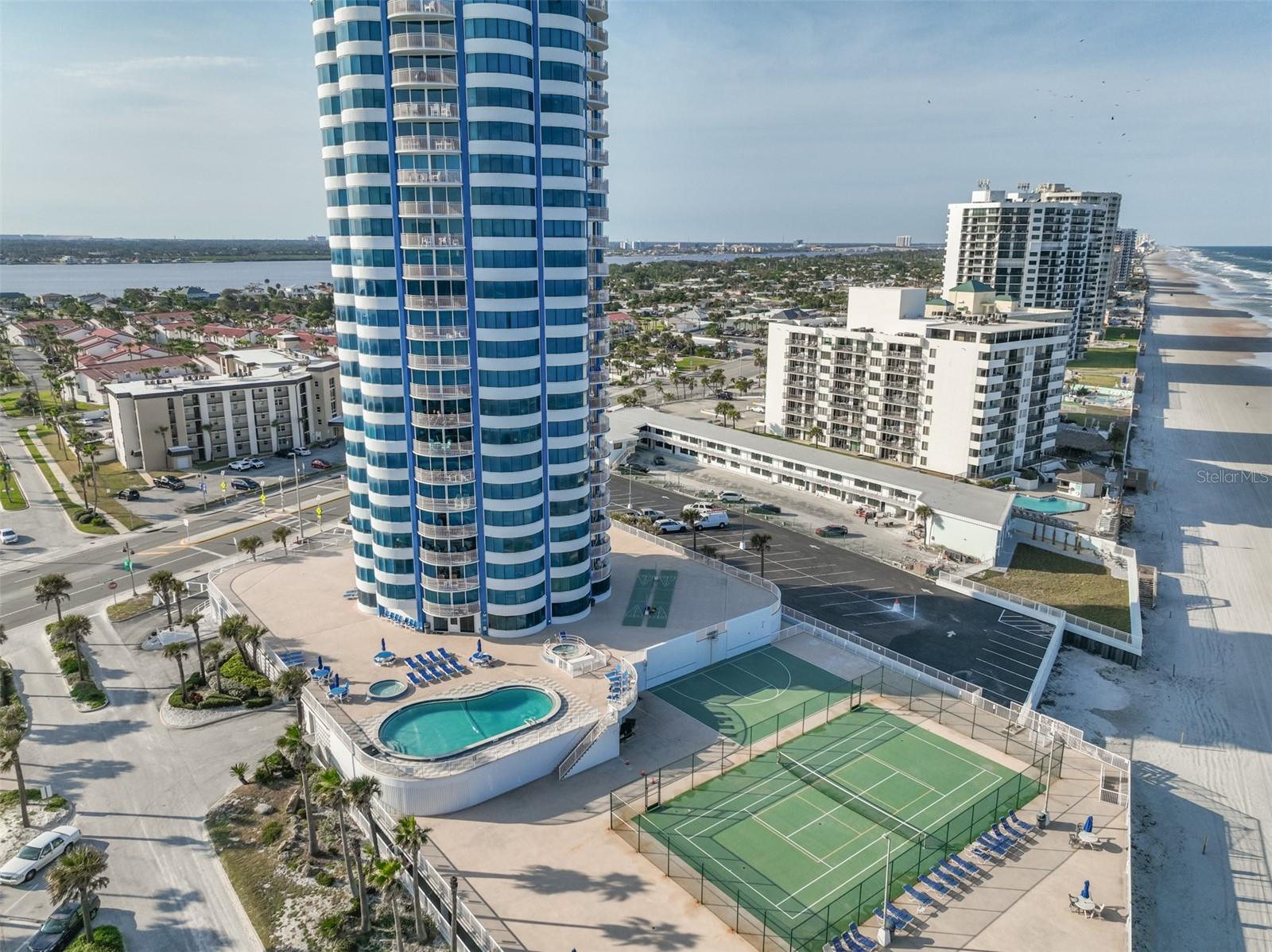 PECK PLAZA - Residential