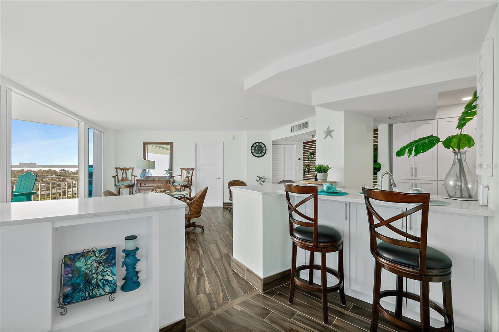 PECK PLAZA - Residential