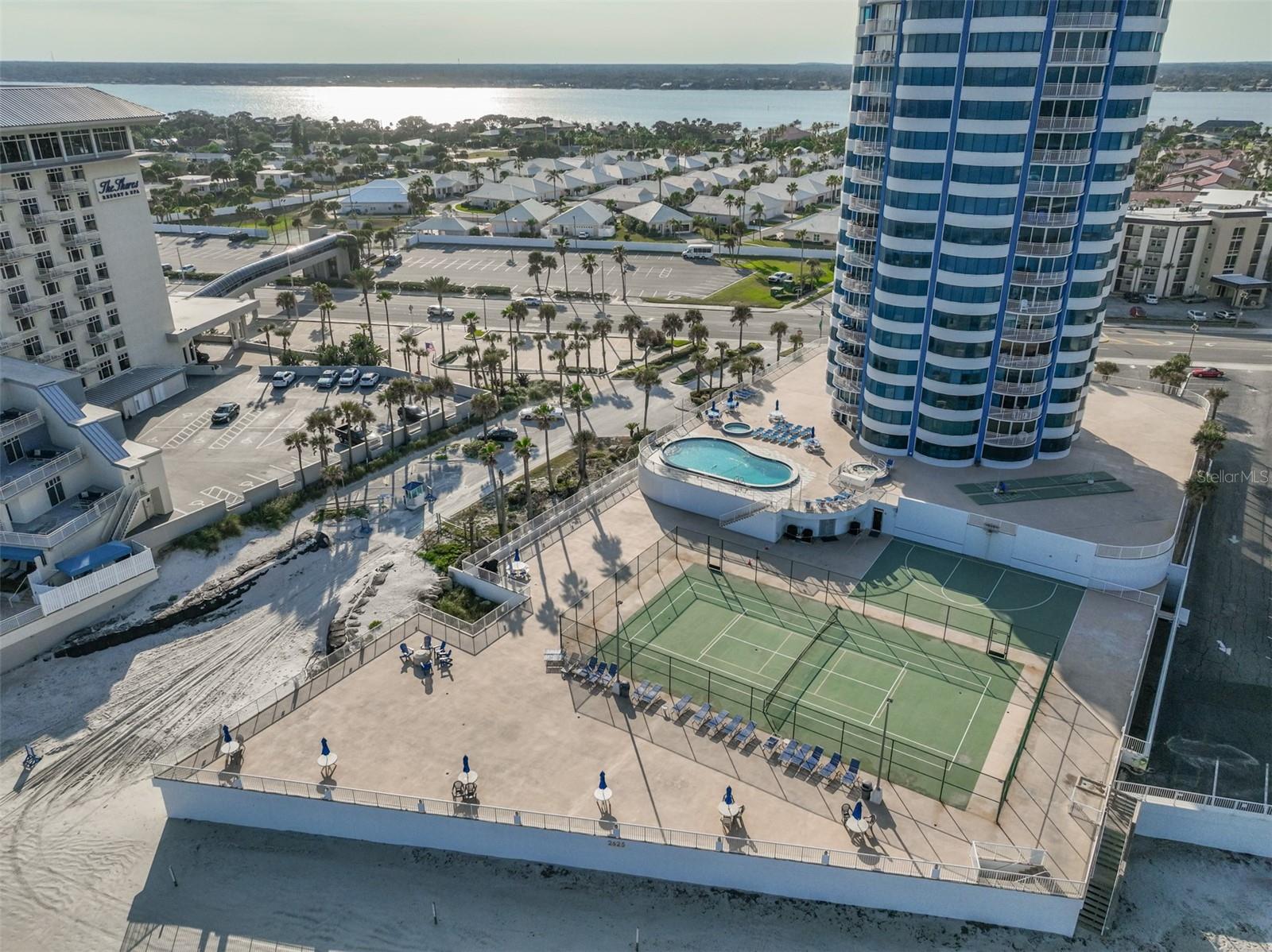 PECK PLAZA - Residential